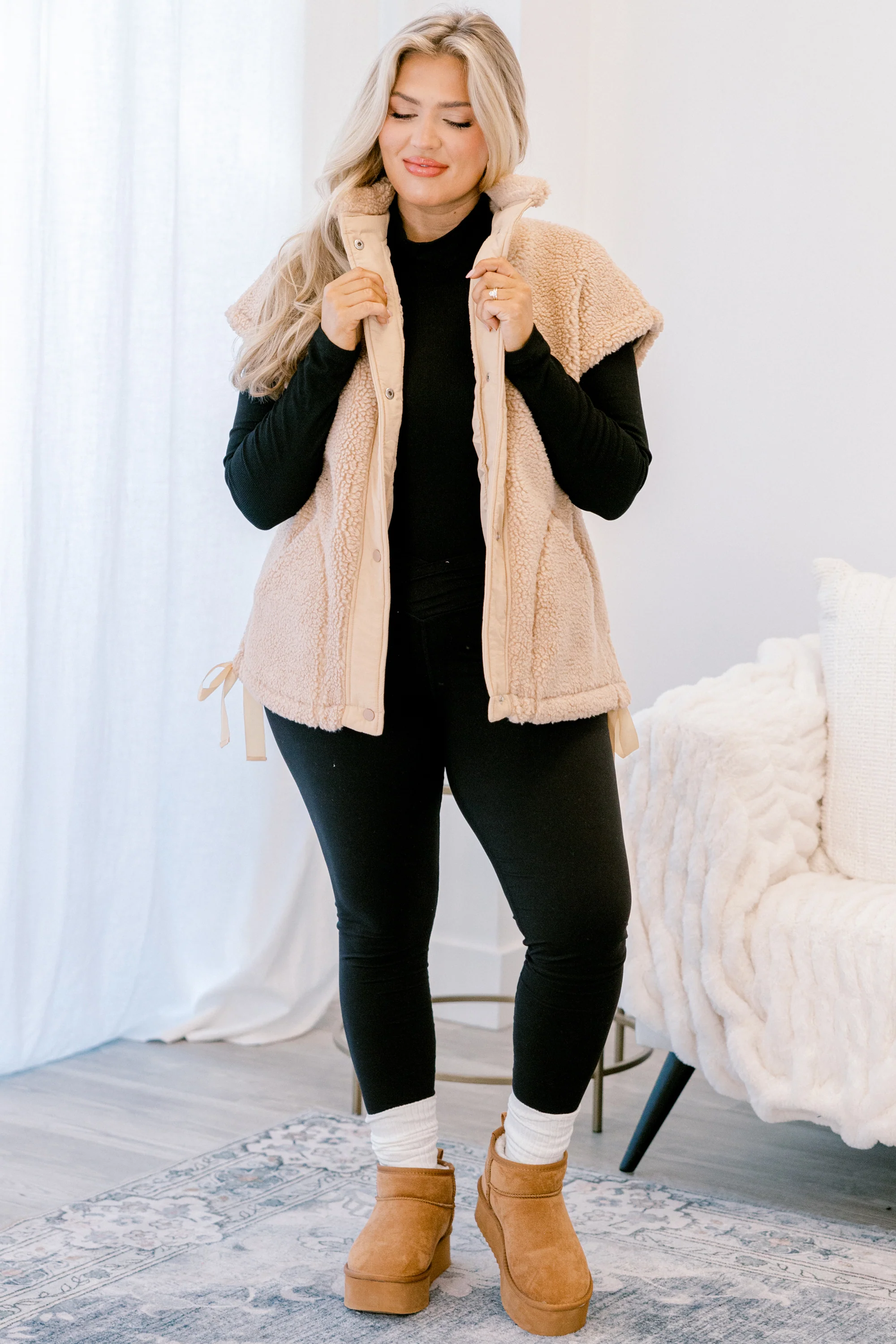 On Schedule Vest, Tan - Giverhouse