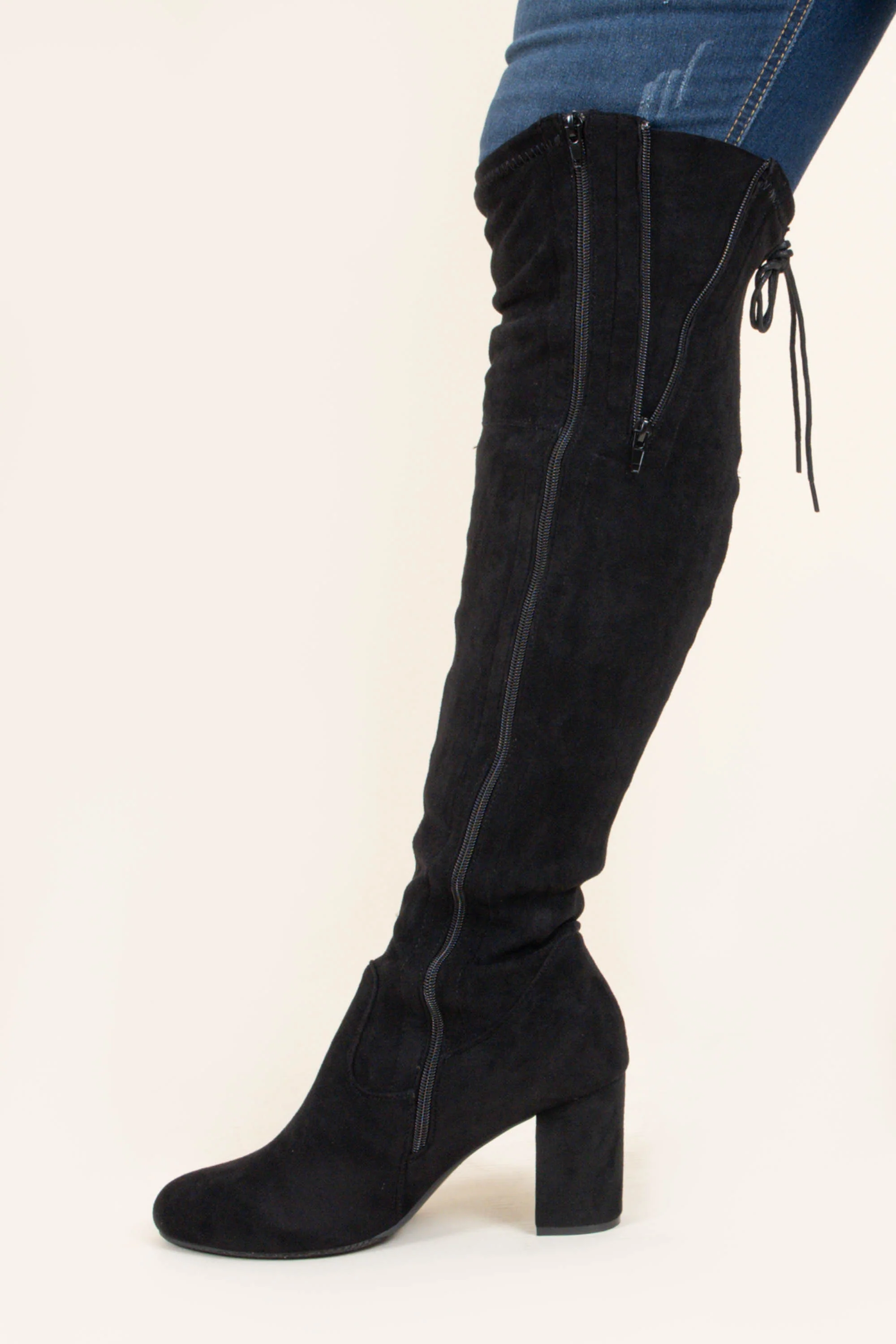 Slaying Suede Boots, Black - Giverhouse