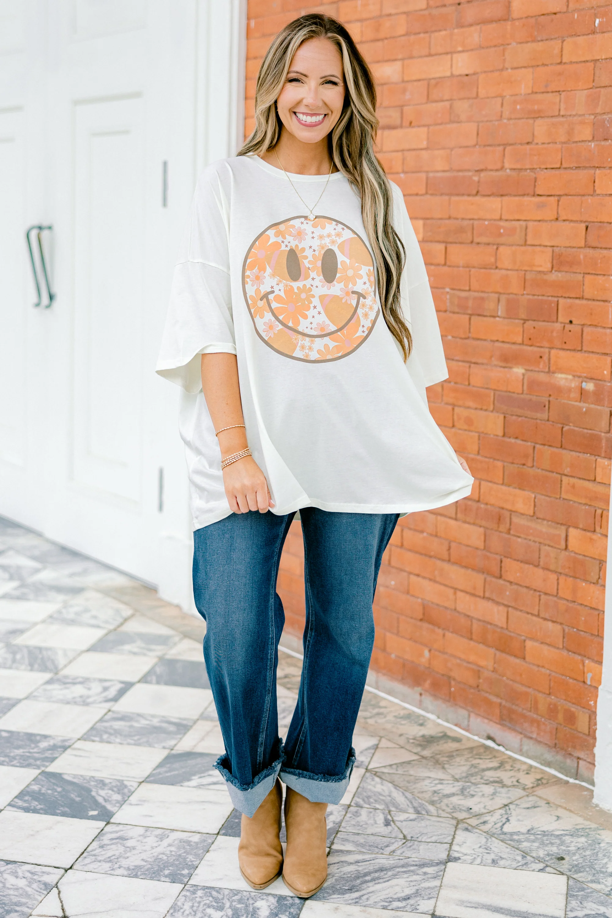 Gameday Smiles Boyfriend Tee, Ivory - Giverhouse