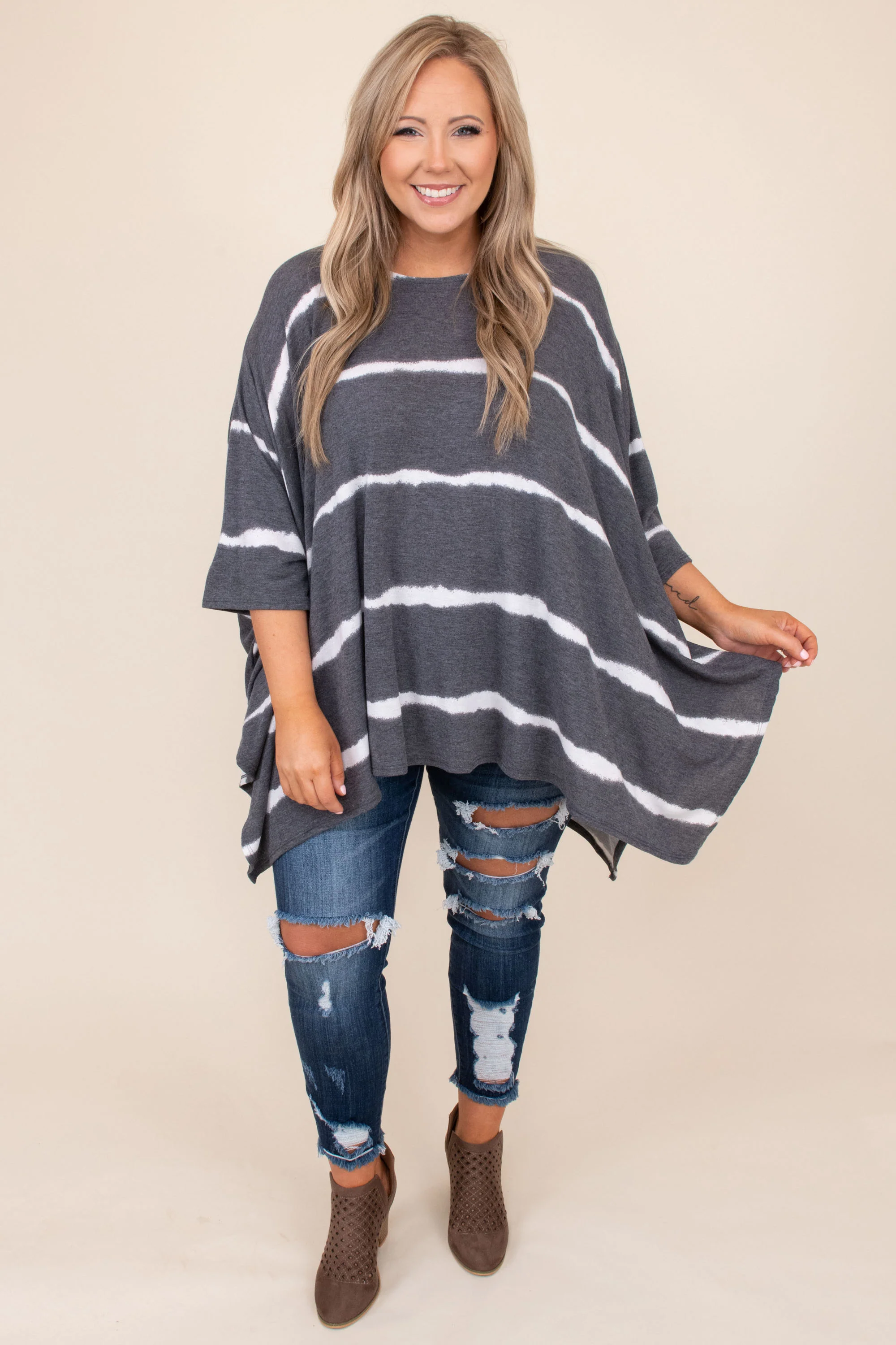 Colors In The Wind Tunic, Charcoal - Giverhouse