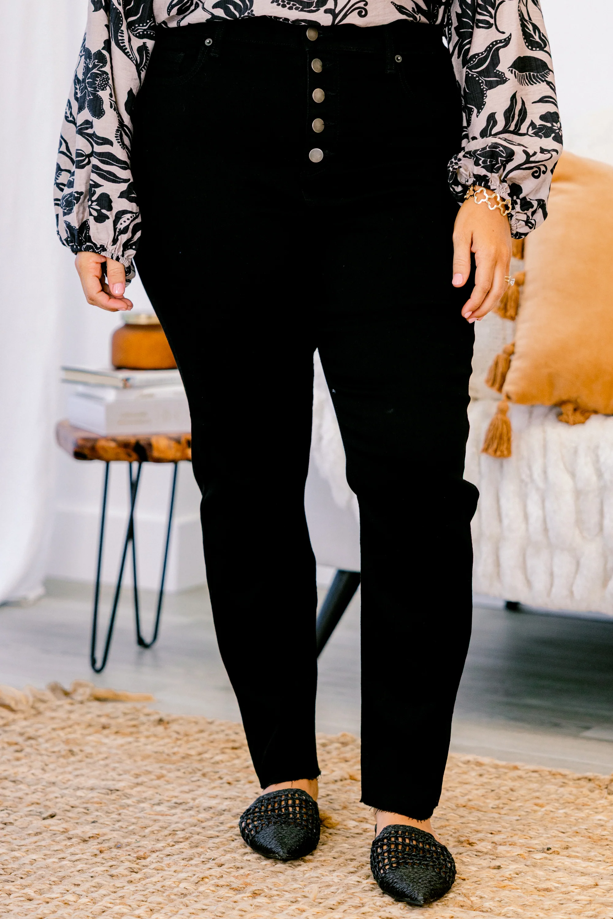 Romance Ready Jeans, Black - Giverhouse