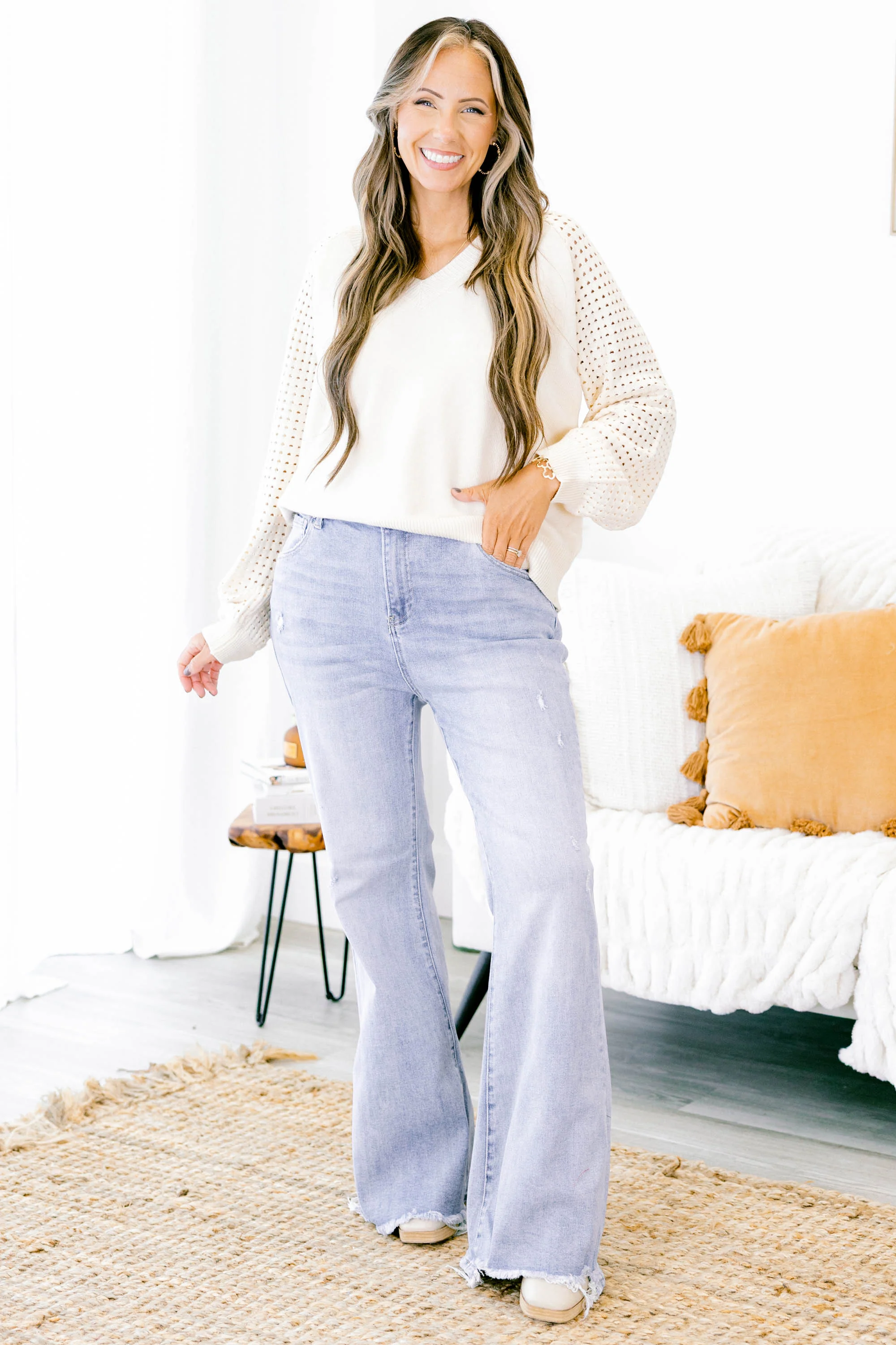 All Is Well Jeans, Light Wash - Giverhouse