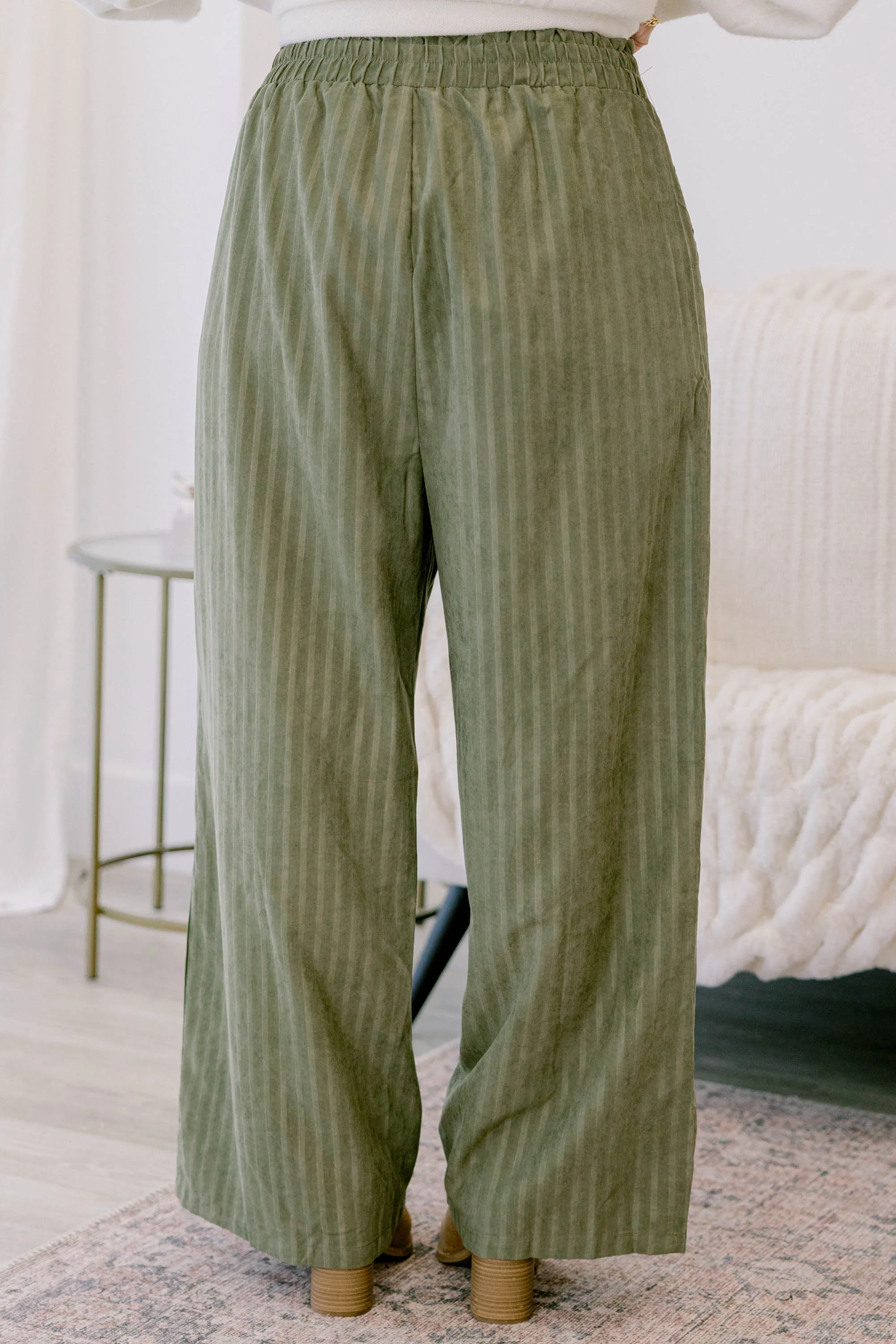 All About Confidence Pants, Olive - Giverhouse
