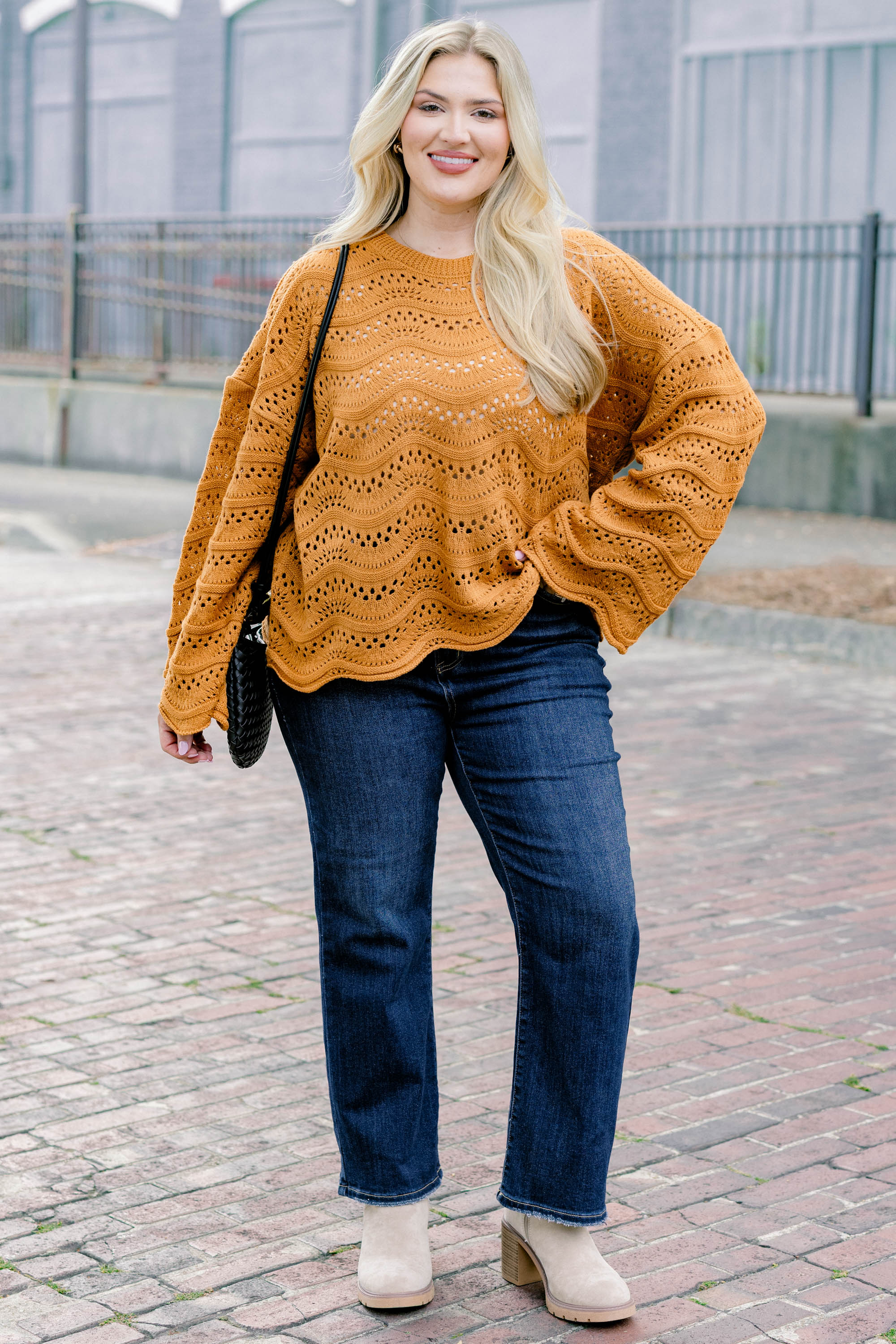 Wavy Comfort Sweater, Camel - Giverhouse