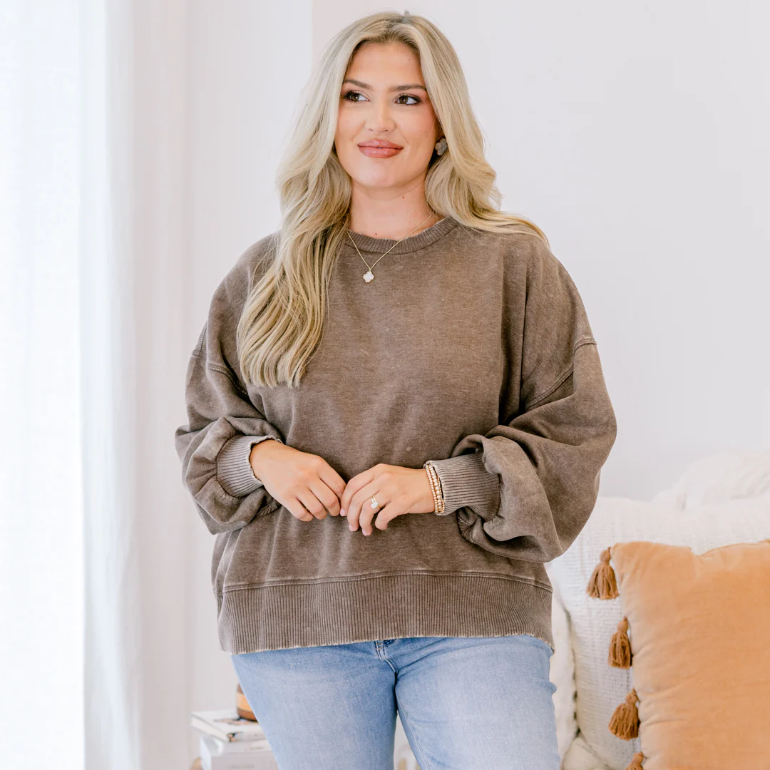 Only Getting Started Pullover, Mocha - Giverhouse