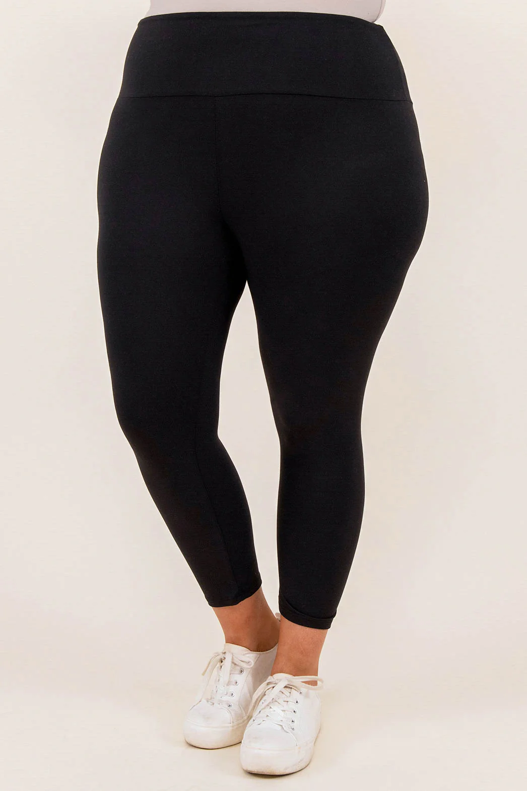 The Perfect Capri Fit Leggings, Black - Giverhouse