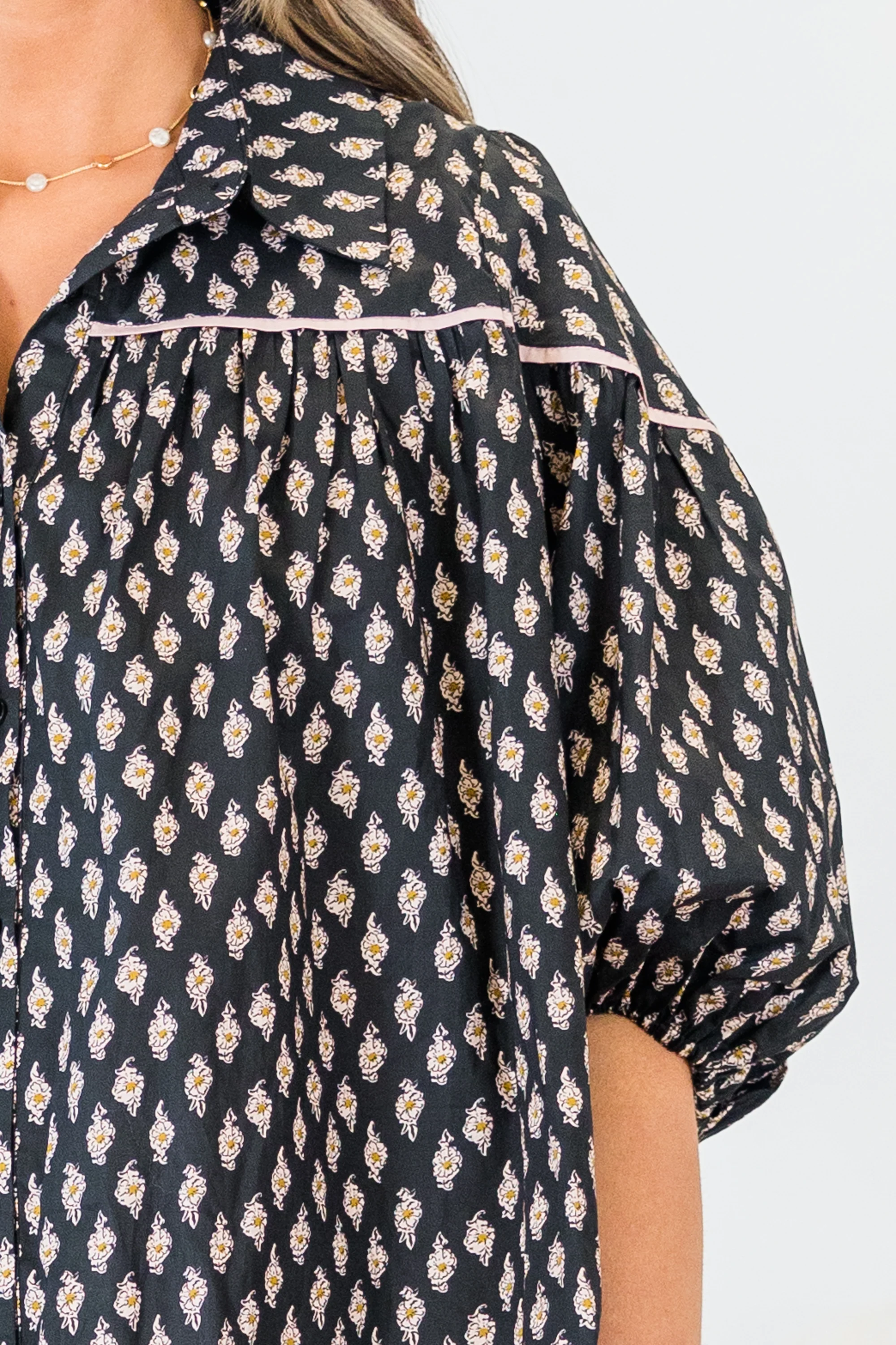 Love Is All Around Blouse, Black/Pink - Giverhouse