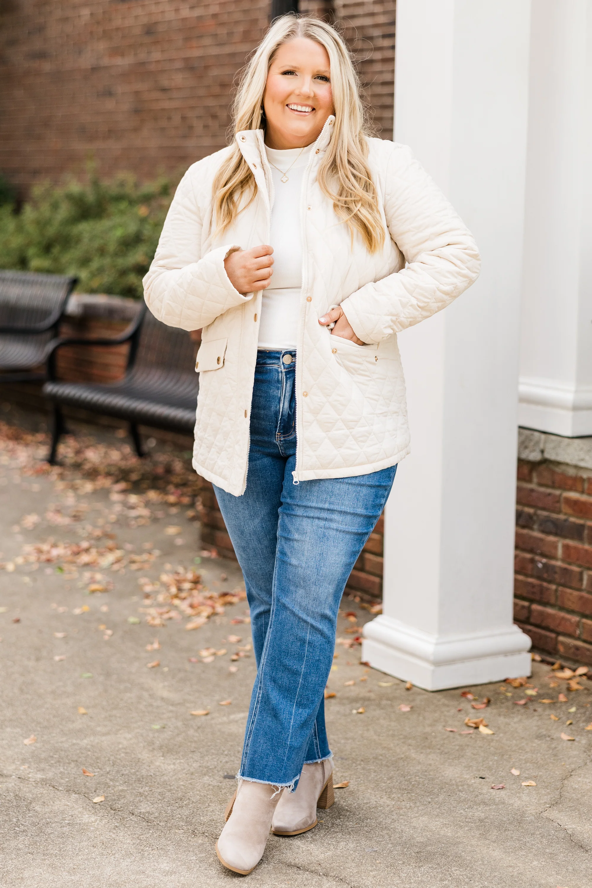 Majestic Motion Jacket, Cream - Giverhouse