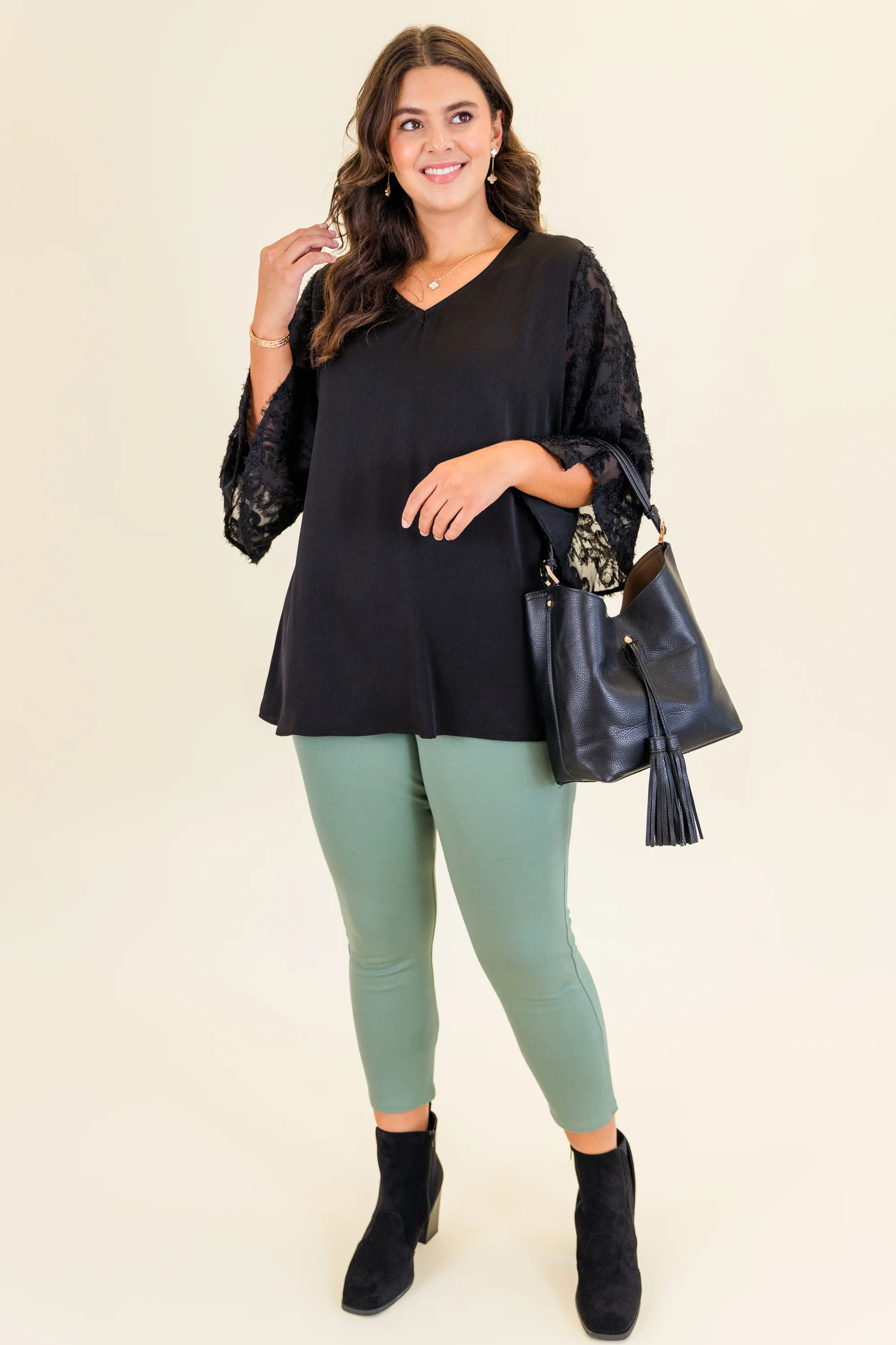 Mysteries At Midnight Top, Black - Giverhouse