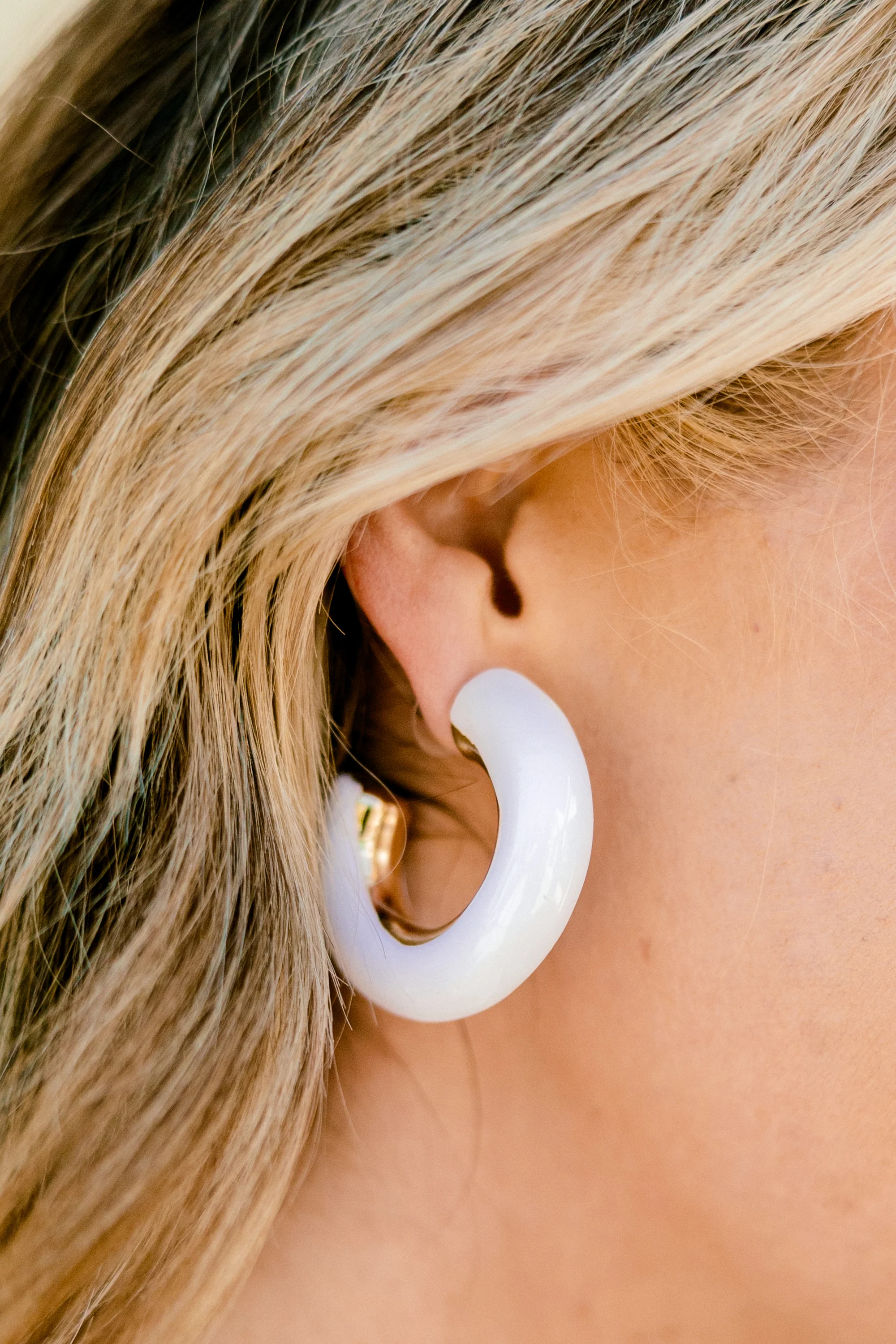 Sunshine & Bliss Earrings, White - Giverhouse