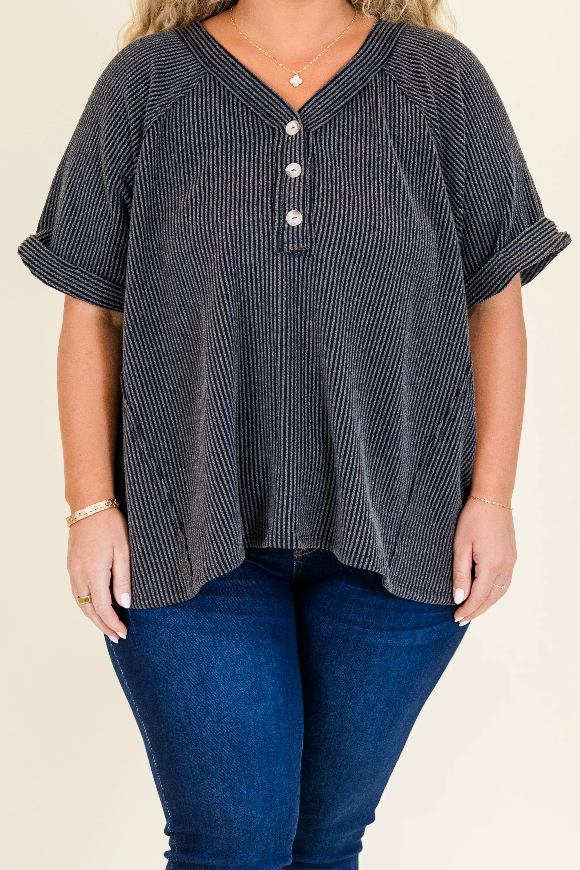 At The Helm Top, Charcoal - Giverhouse