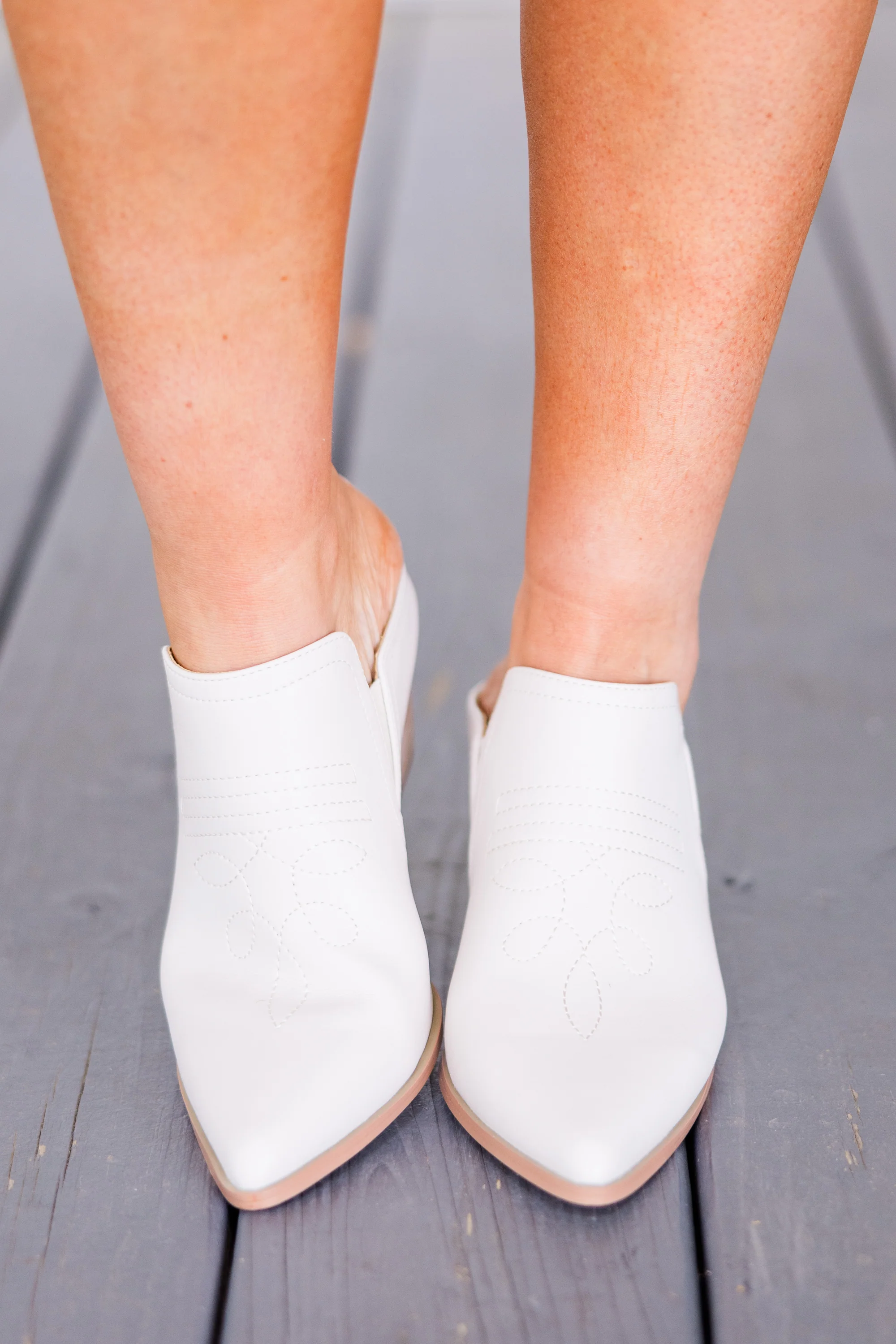 Corky's: Trading Sugar For Secrets Mules, Ivory - Giverhouse