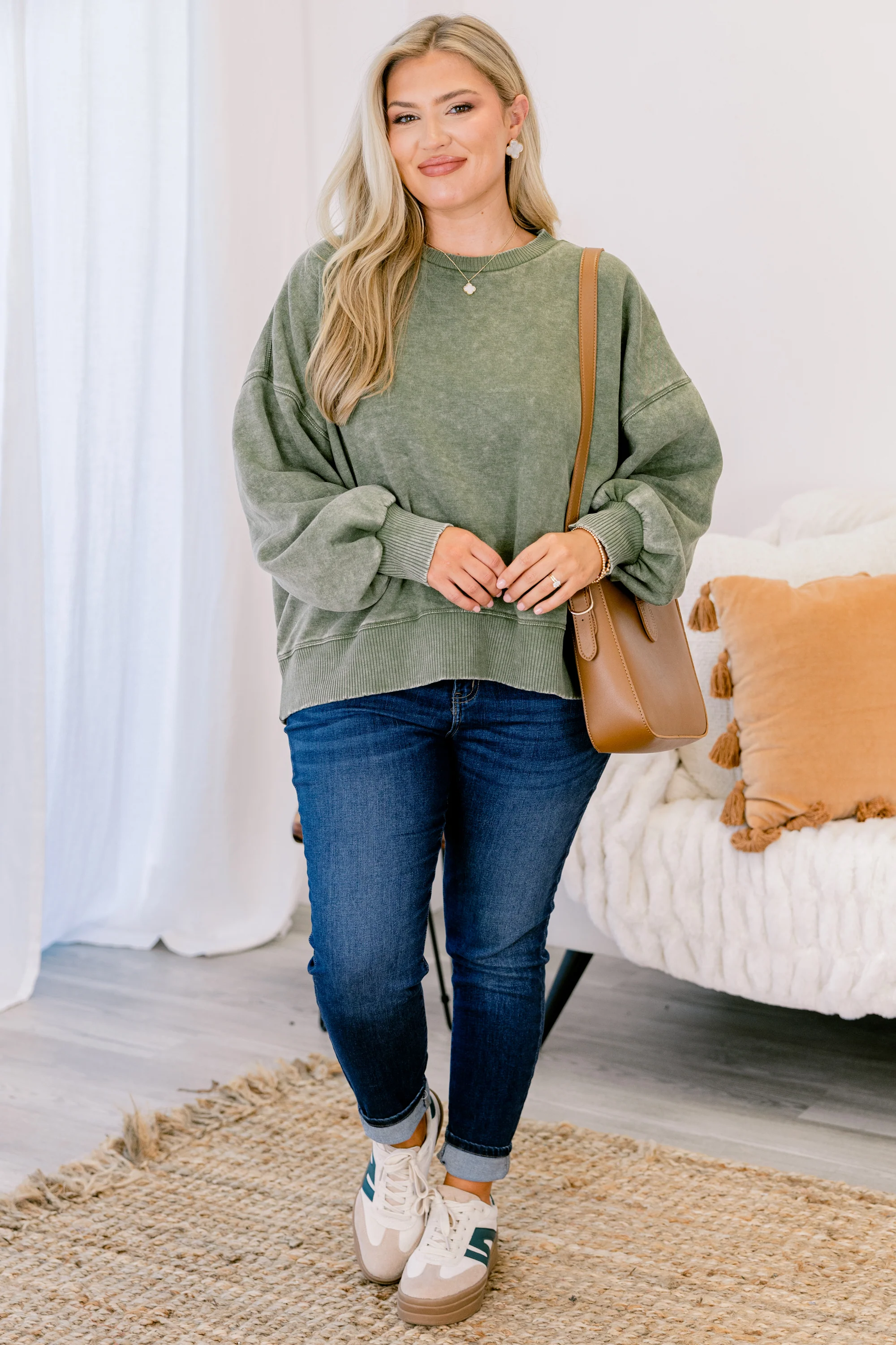 Only Getting Started Pullover, Light Olive - Giverhouse