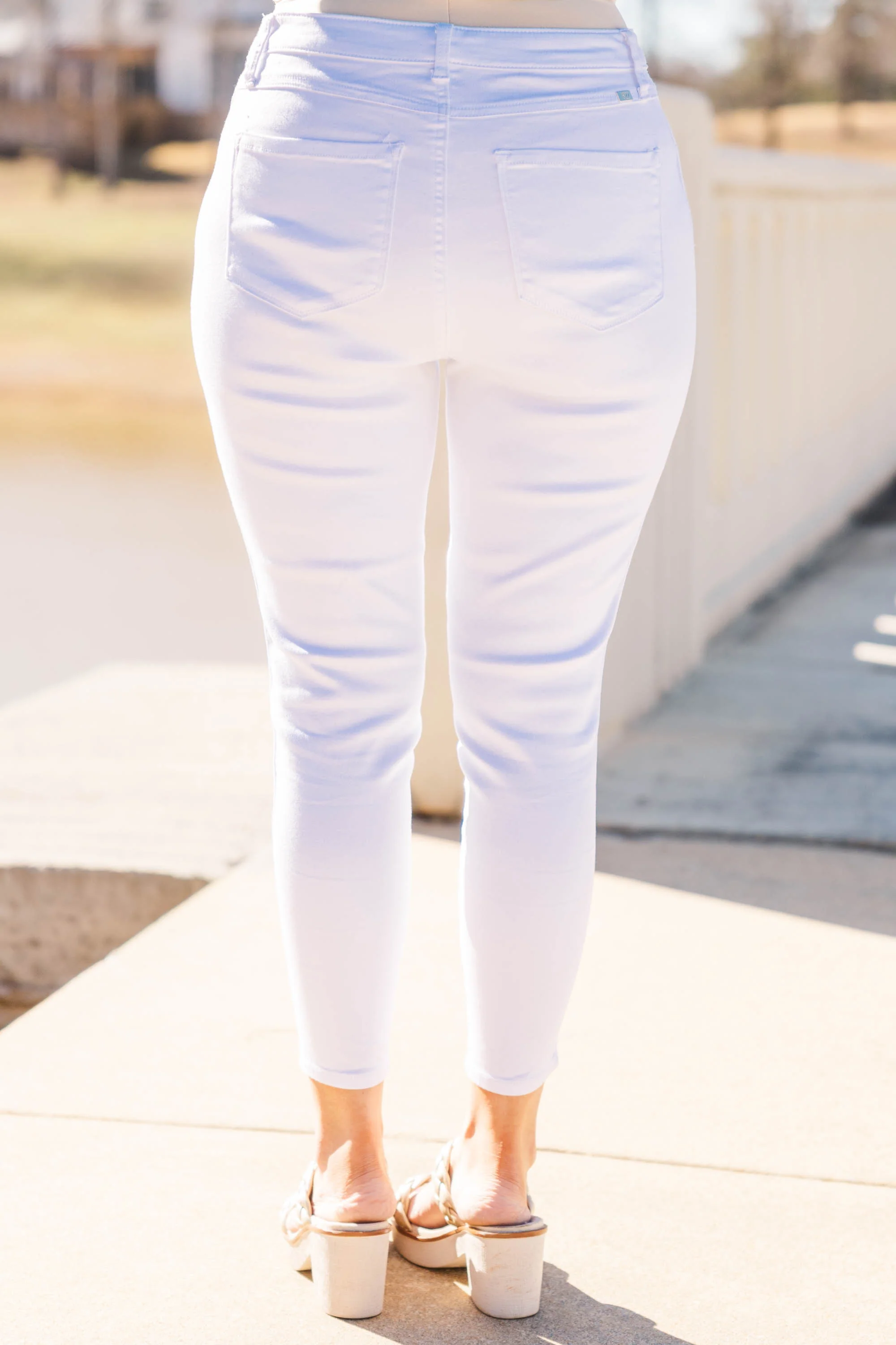 1822 Denim: You Know I'm The One Jeans, White - Giverhouse