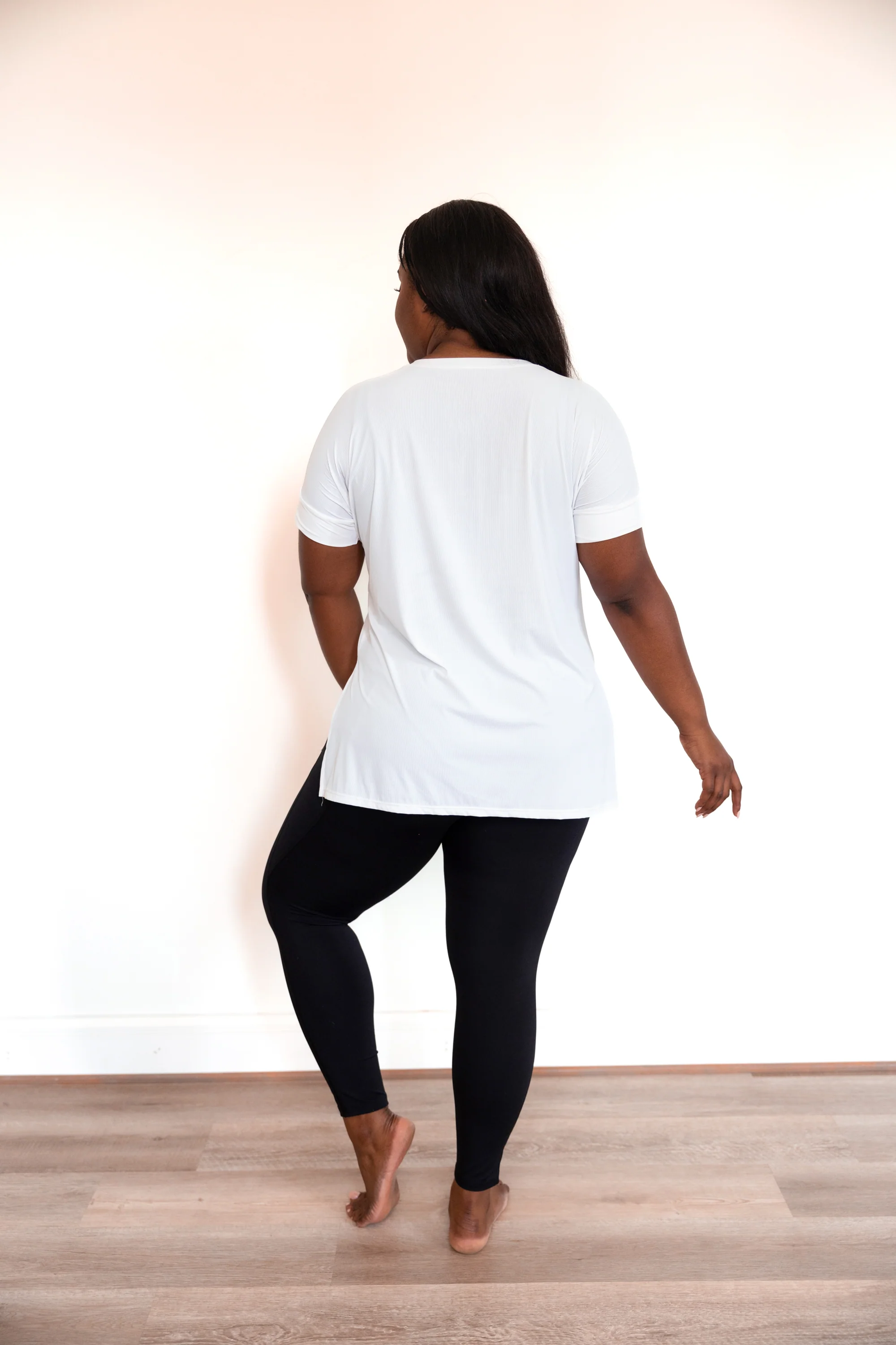 Comfy Travels Top, Performance White - Giverhouse