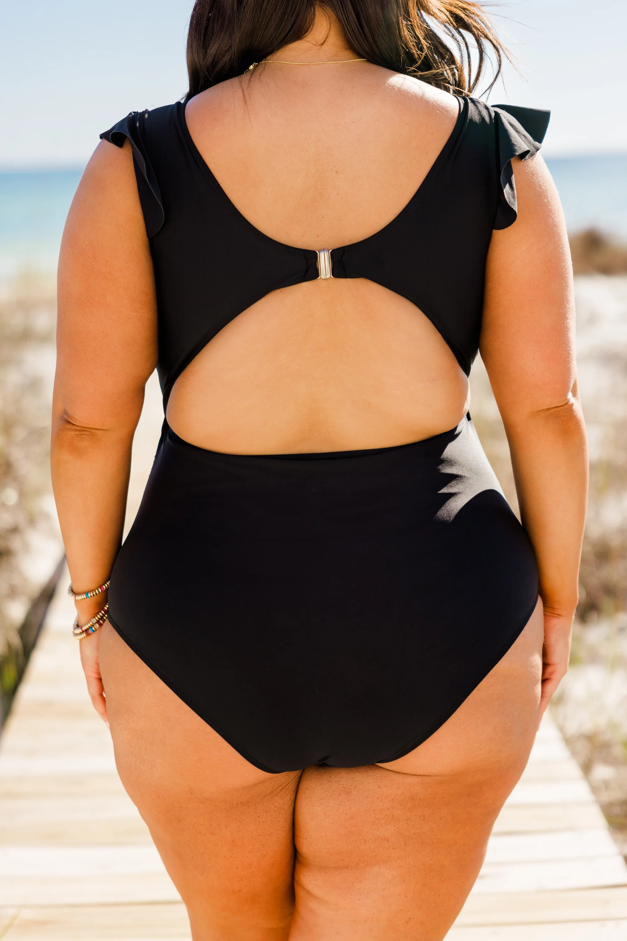 Beachfront Breeze Swimsuit, Black - Giverhouse