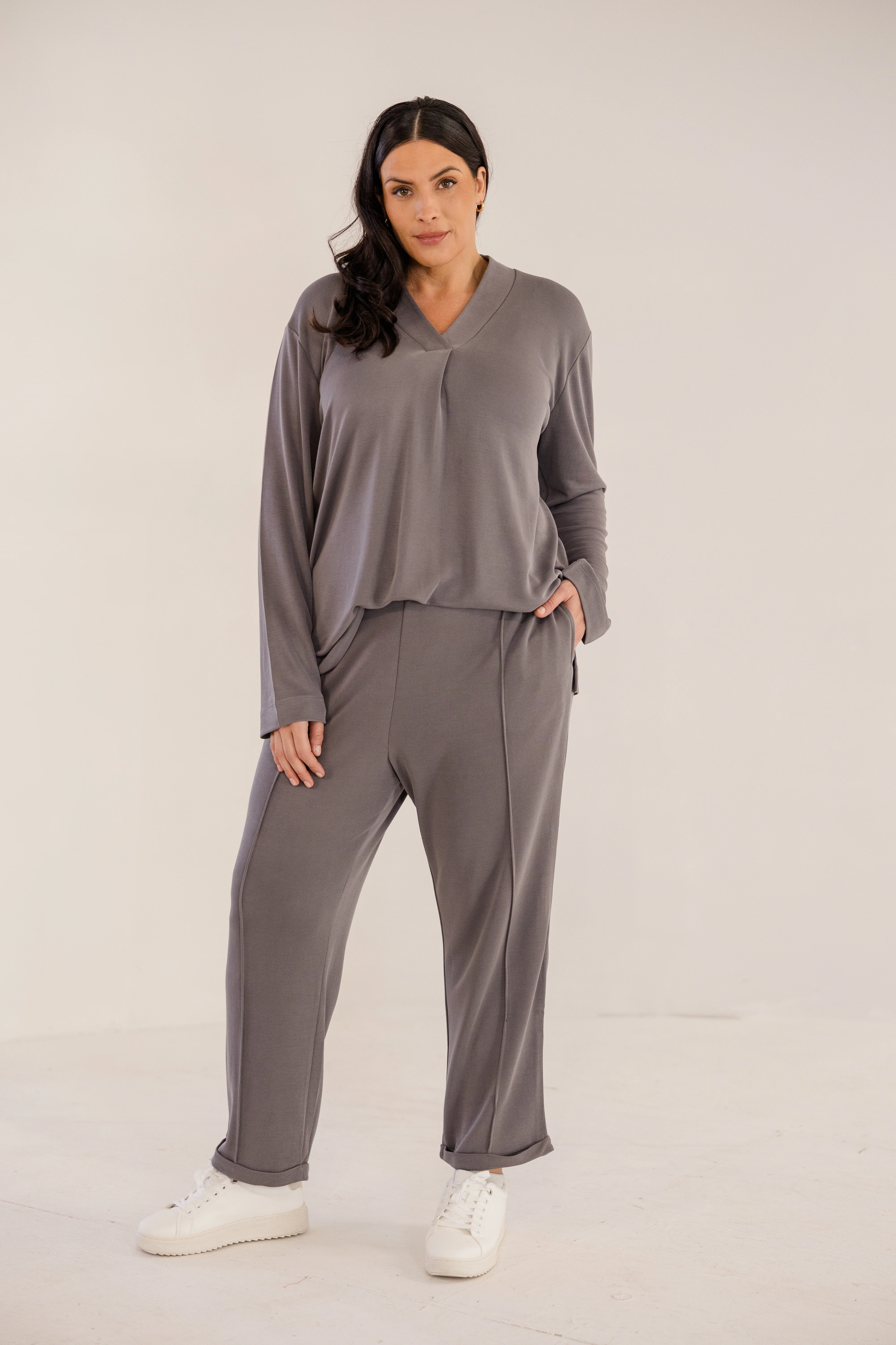 Chloe Pintuck Taper Pant, Castle Rock - Giverhouse
