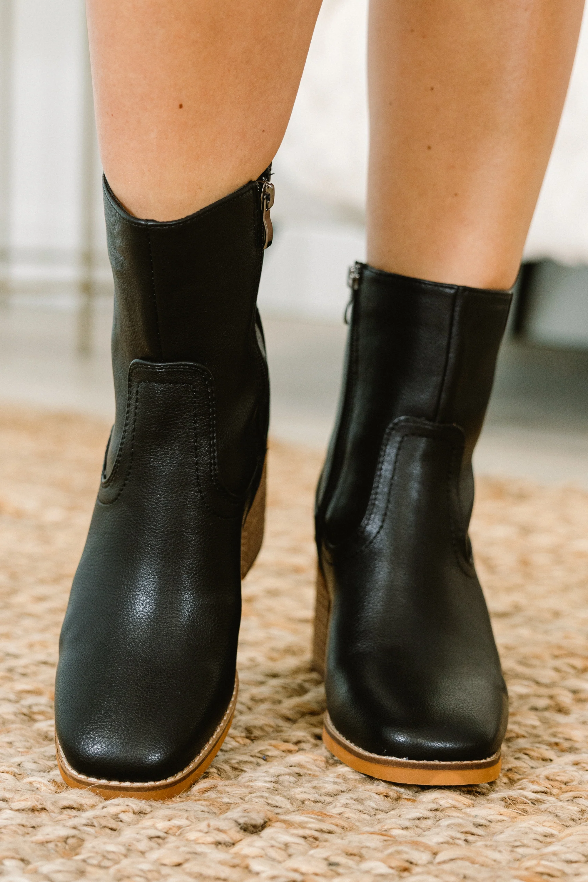 How Can It Be Booties, Black - Giverhouse