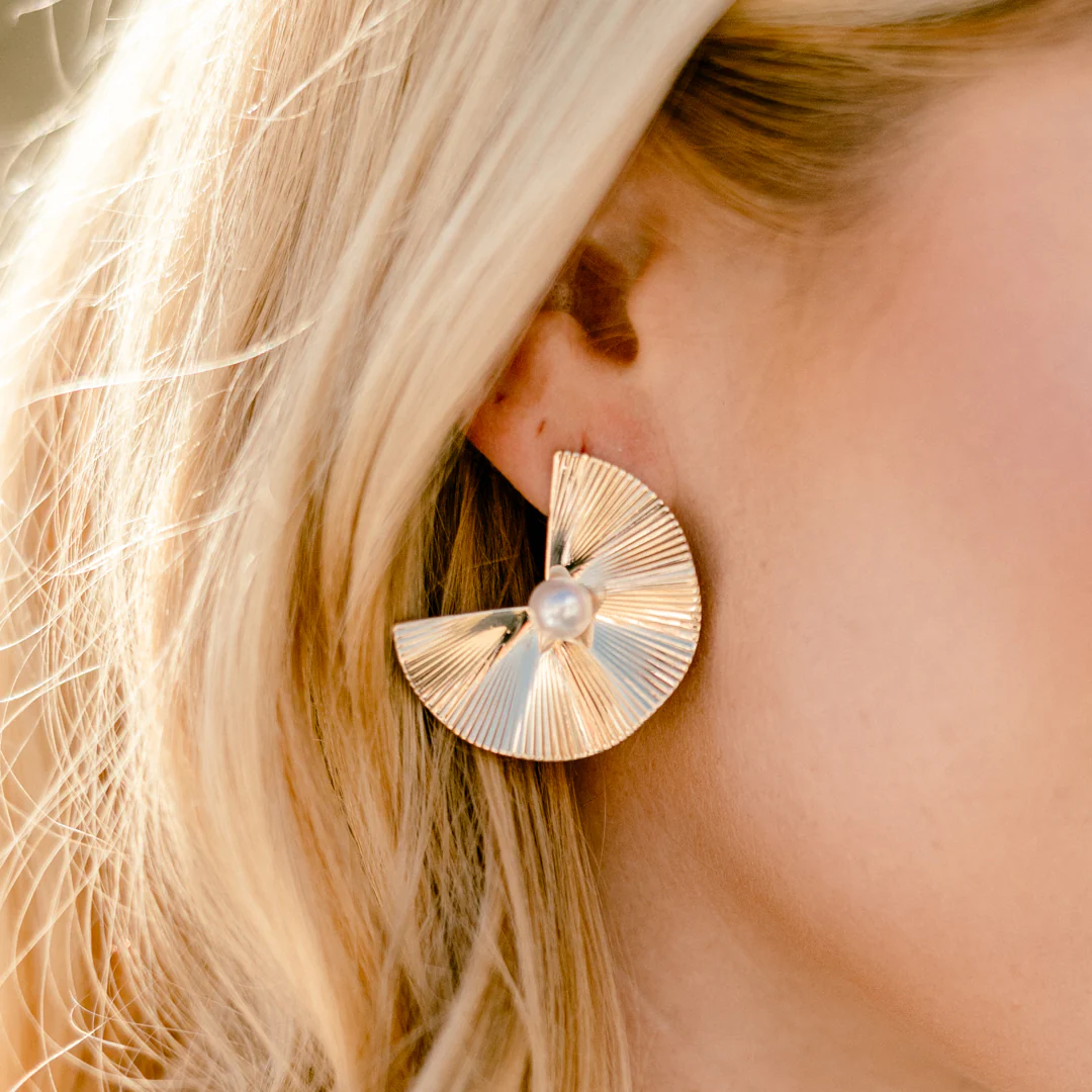 Stunning Gaze Earrings, Gold - Giverhouse