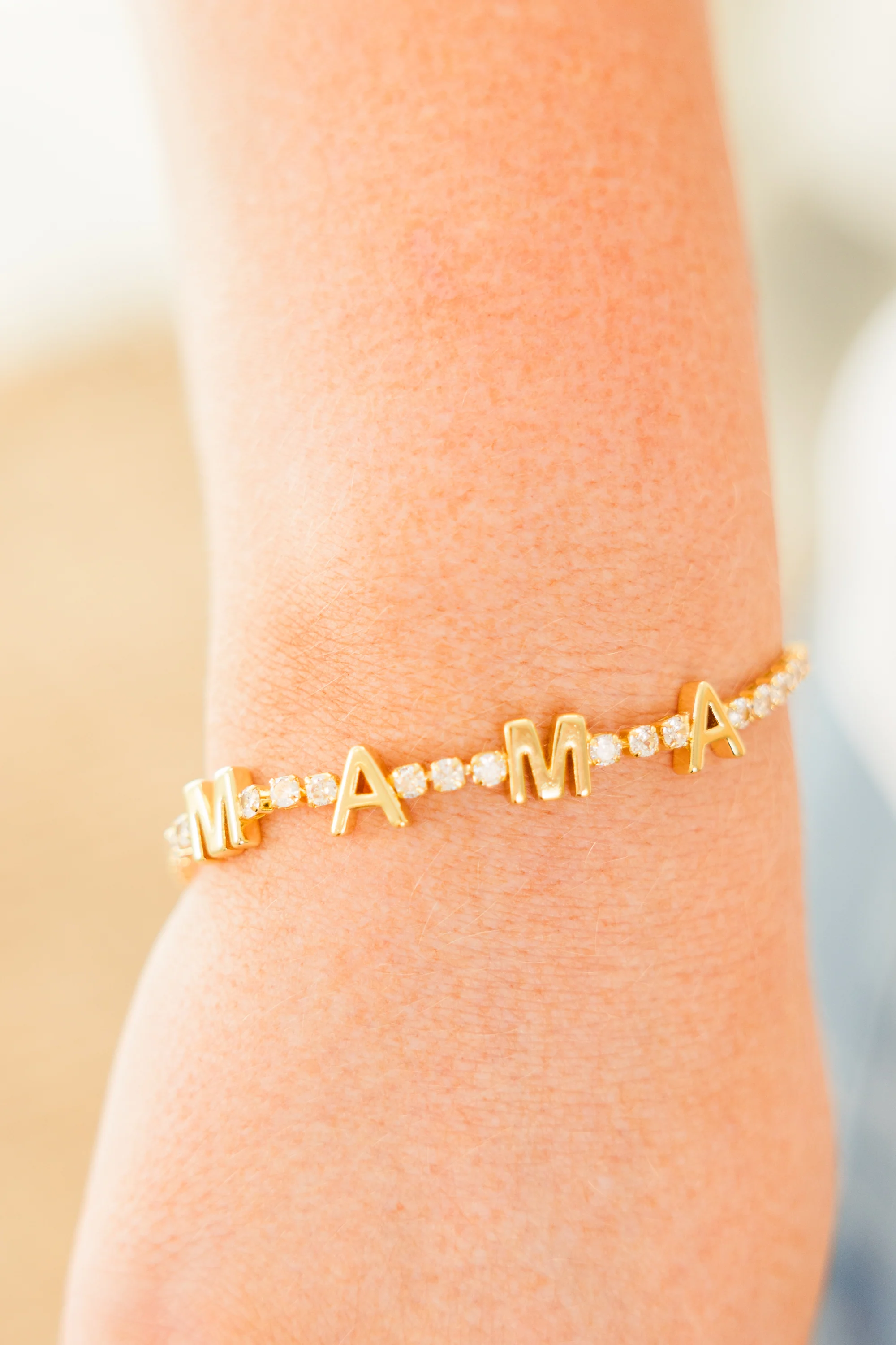 Lauren Kenzie: I Get It From My Mama Bracelet, Gold - Giverhouse