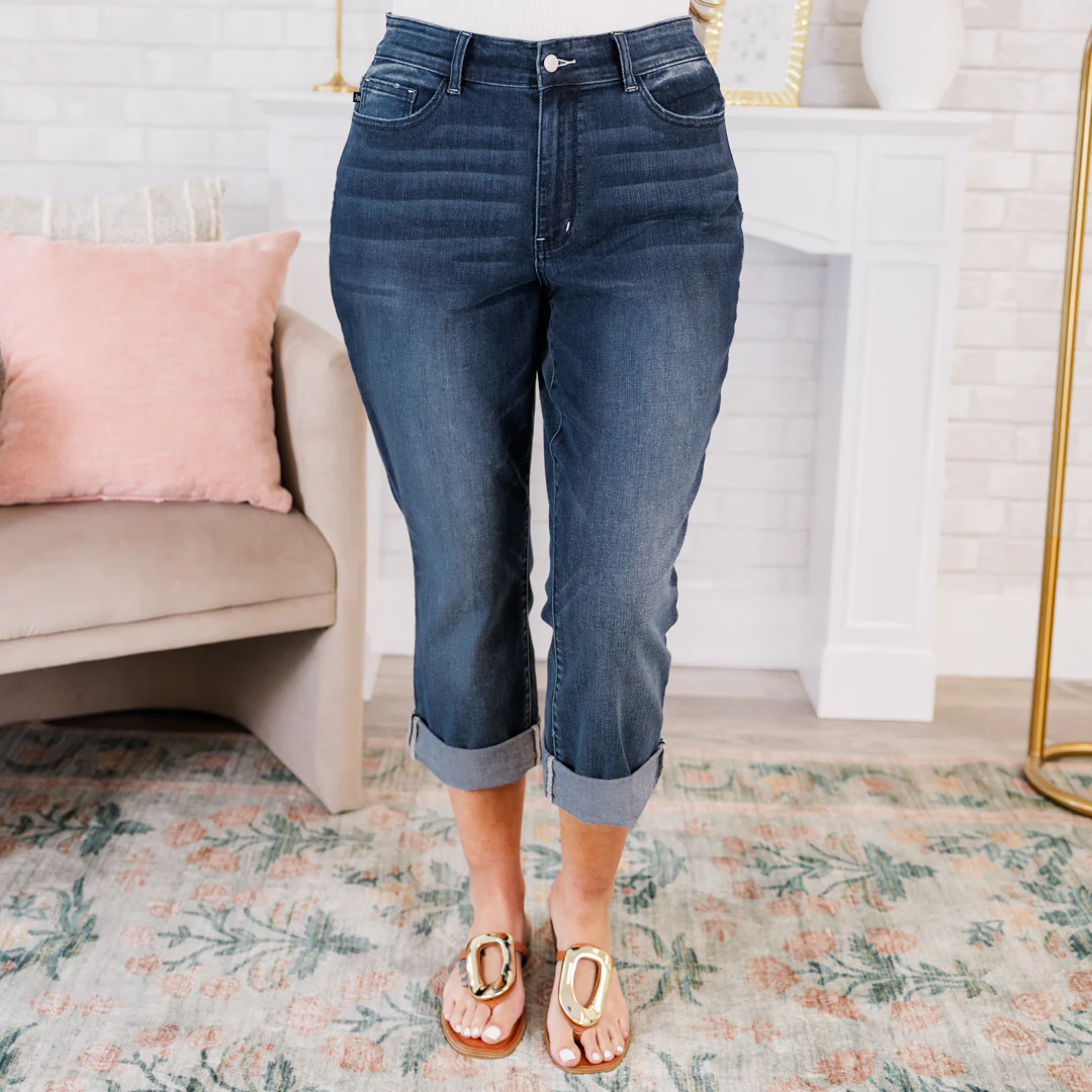 Judy Blue: Caught In The Rain Capris, Dark Wash - Giverhouse