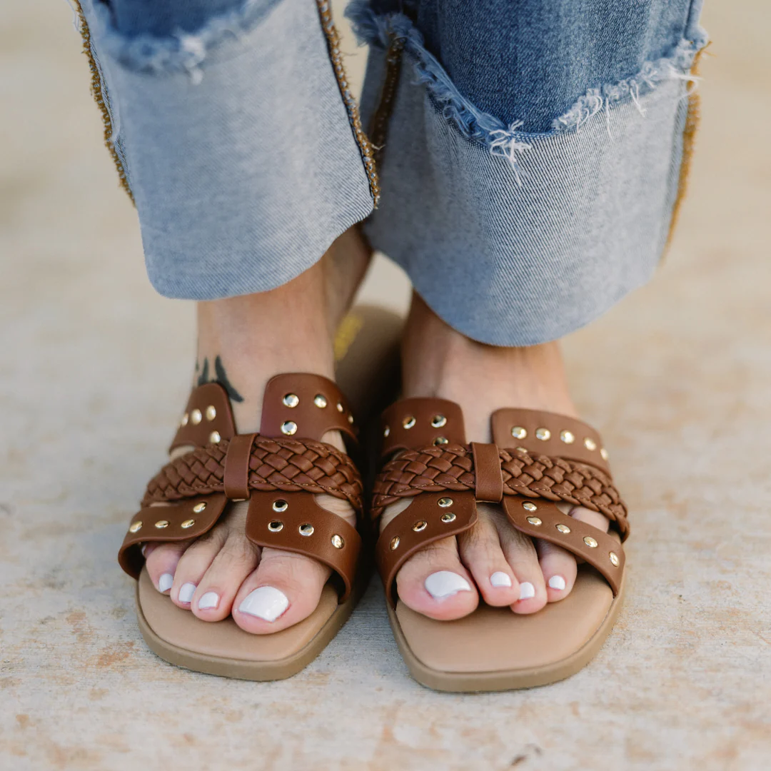 Against All The Odds Sandals, Cognac - Giverhouse