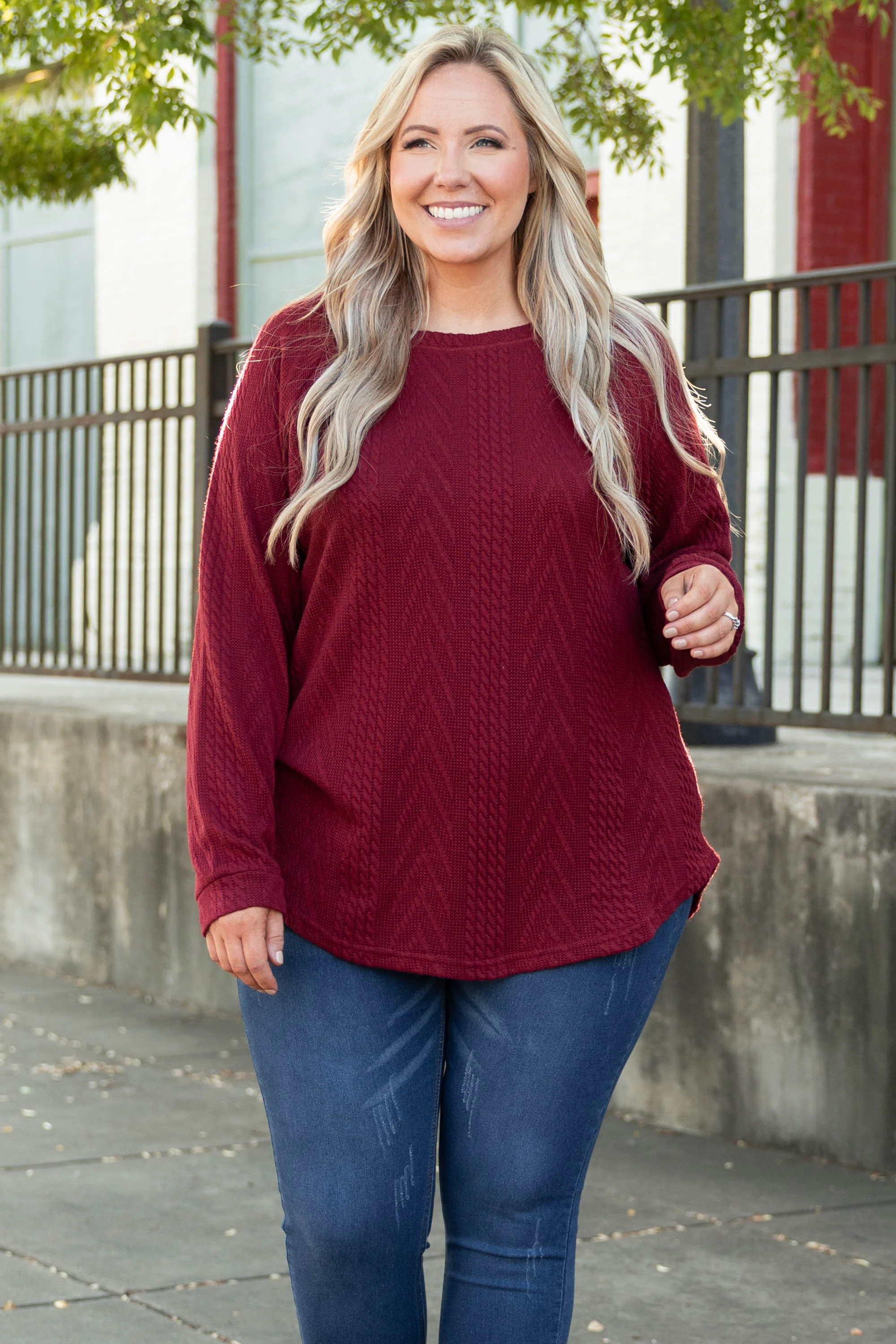 Slouchy Cableknit, Wine - Giverhouse