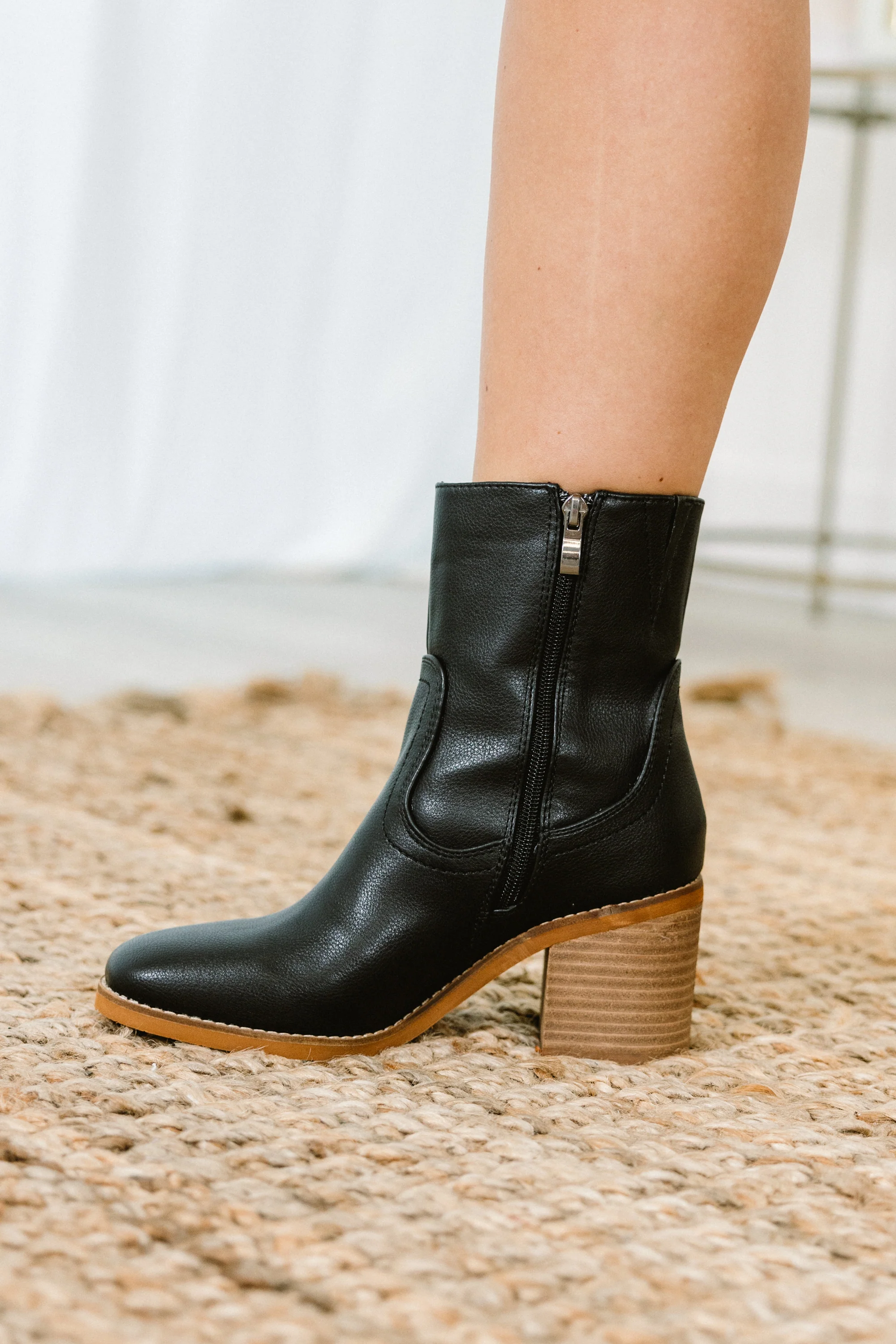 How Can It Be Booties, Black - Giverhouse