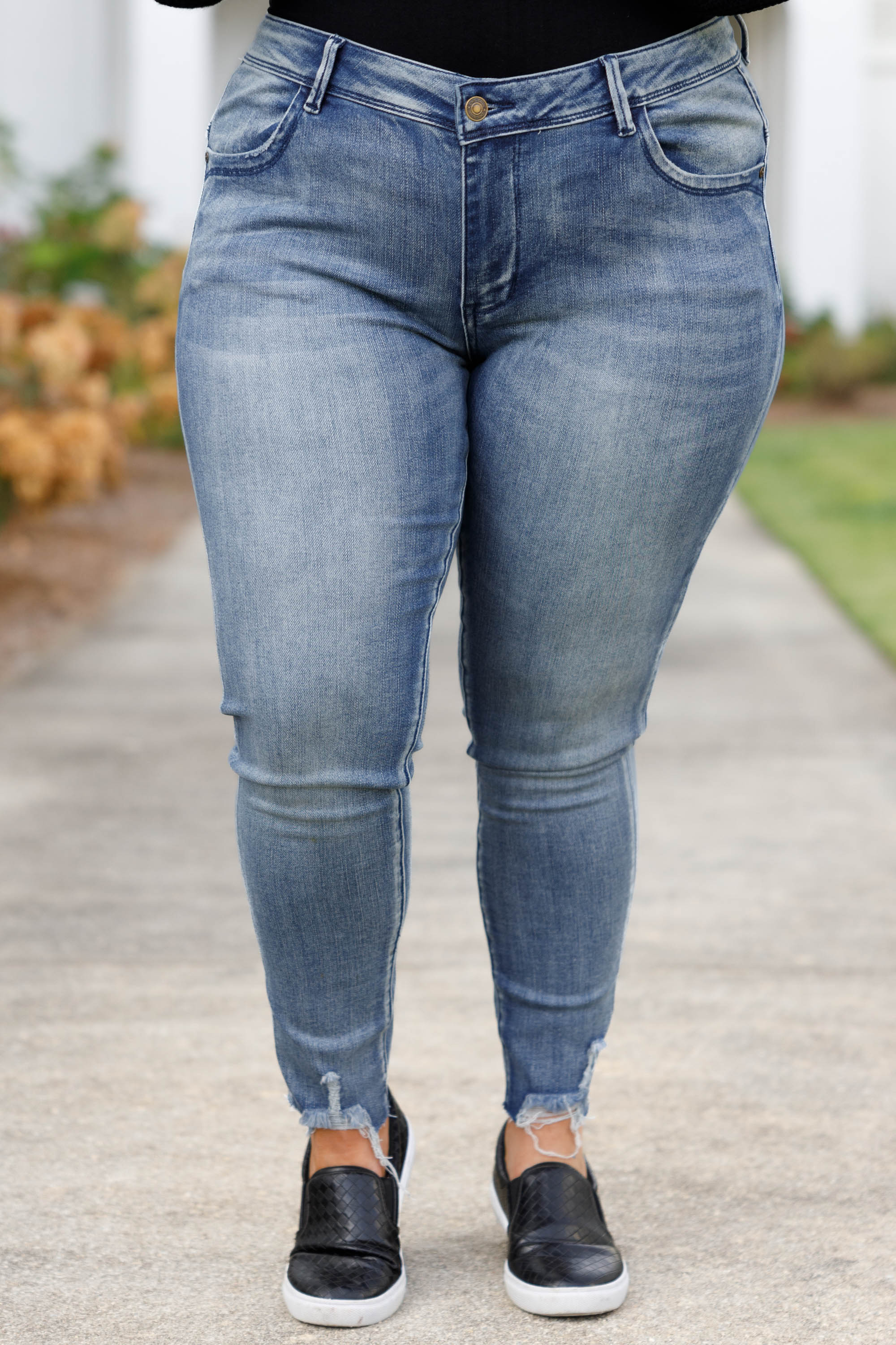 When I'm Young Jeans, Medium Wash - Giverhouse