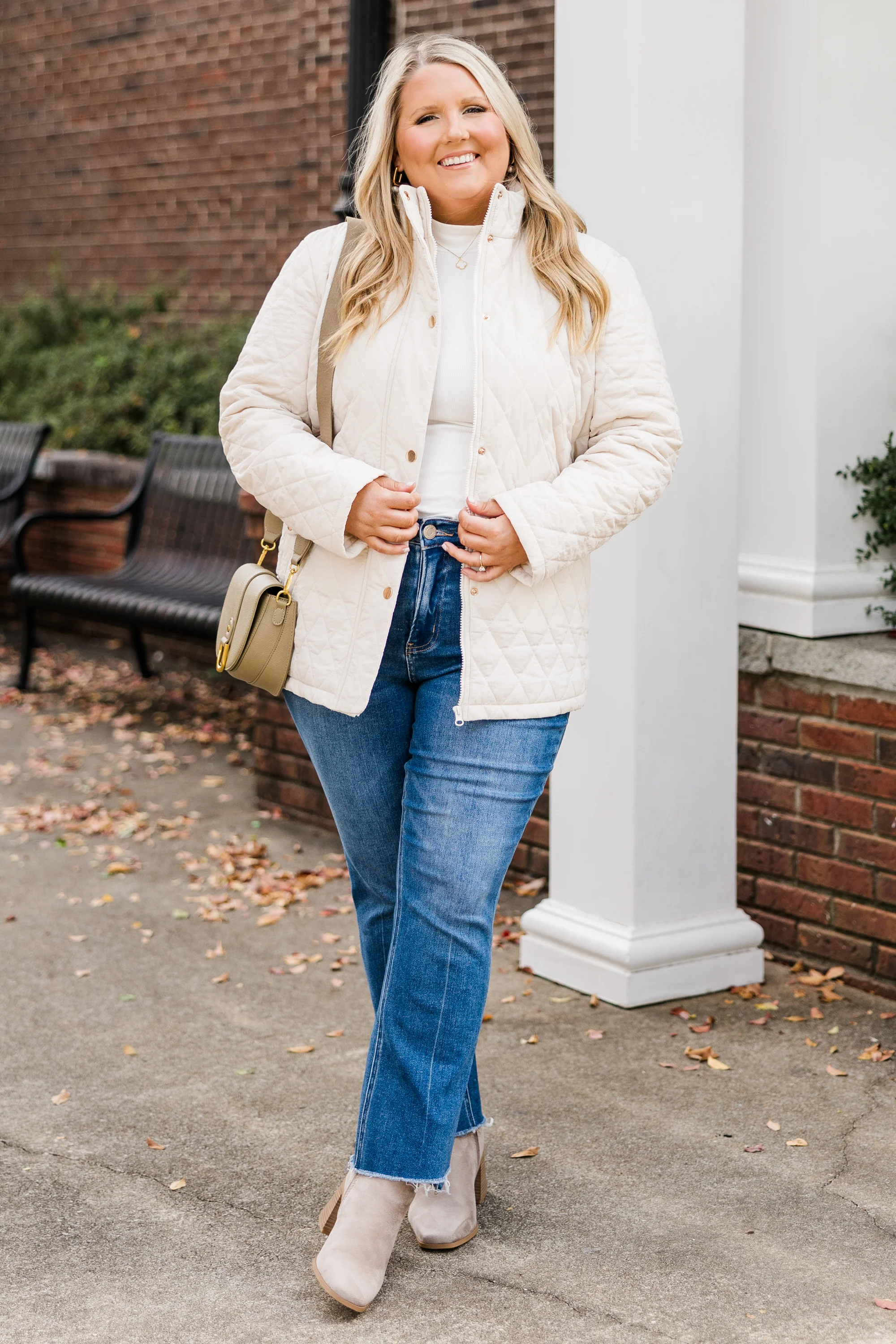 Majestic Motion Jacket, Cream - Giverhouse