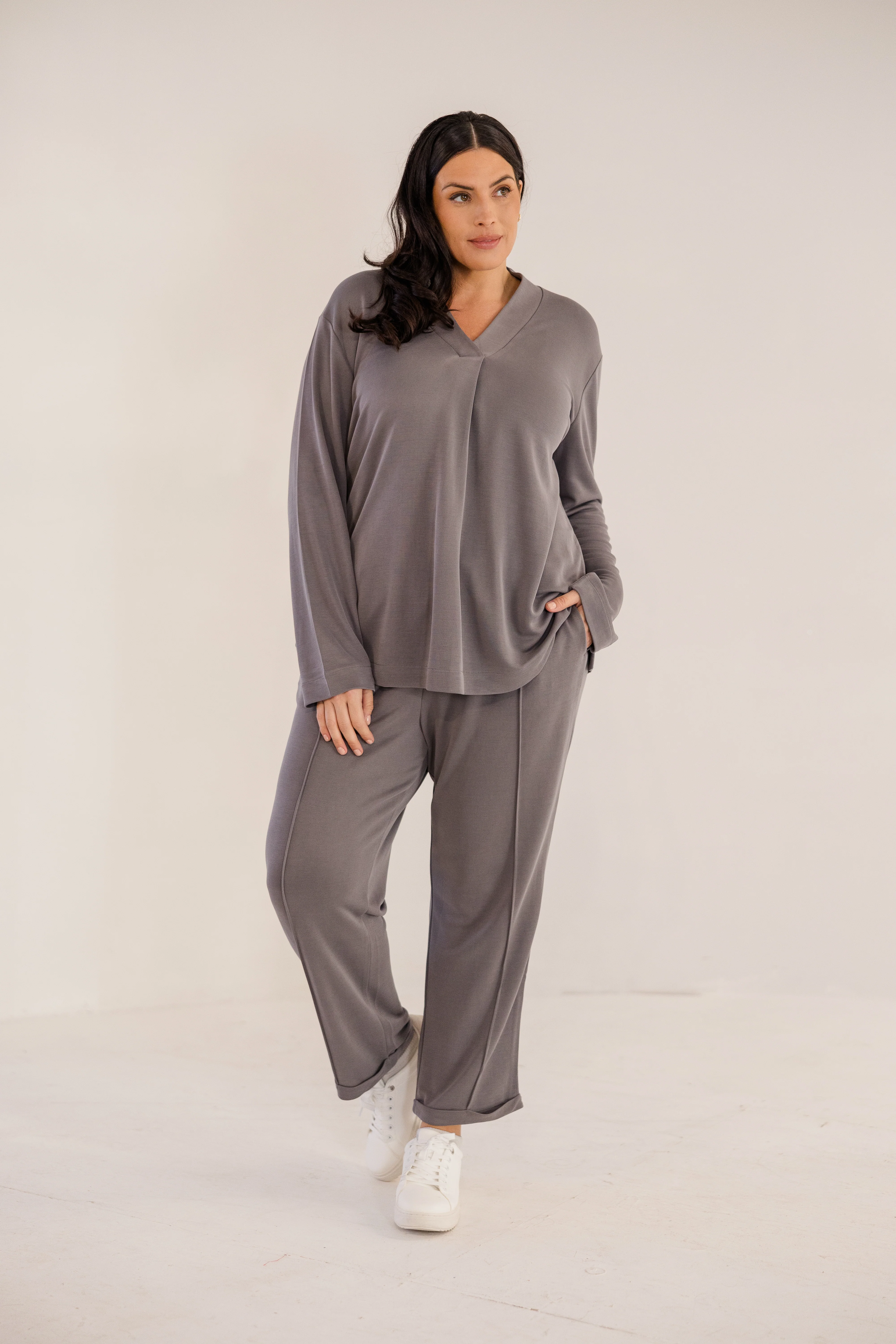 Chloe Pintuck Taper Pant, Castle Rock - Giverhouse