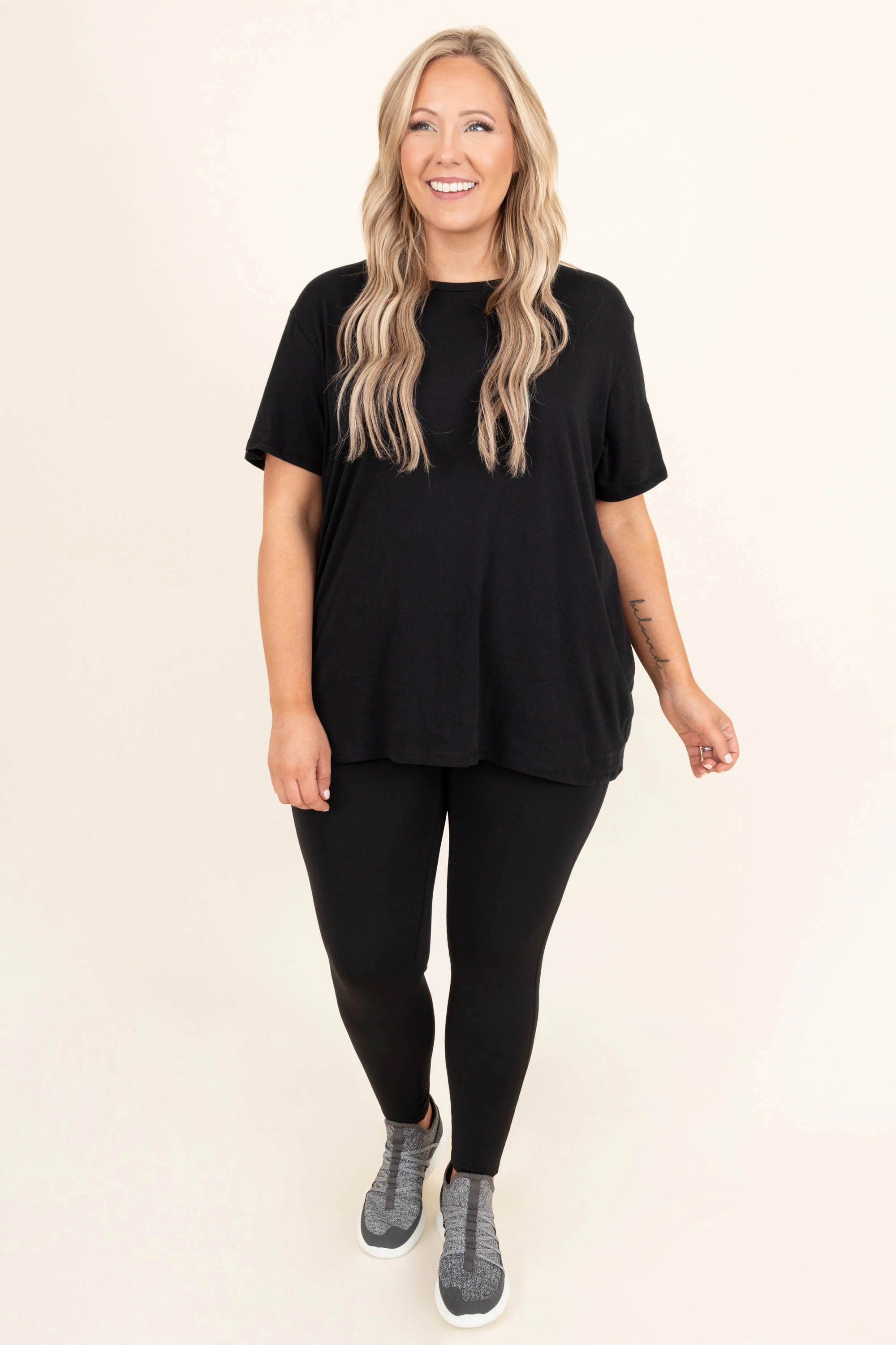 String Of Luck Tee, Black - Giverhouse