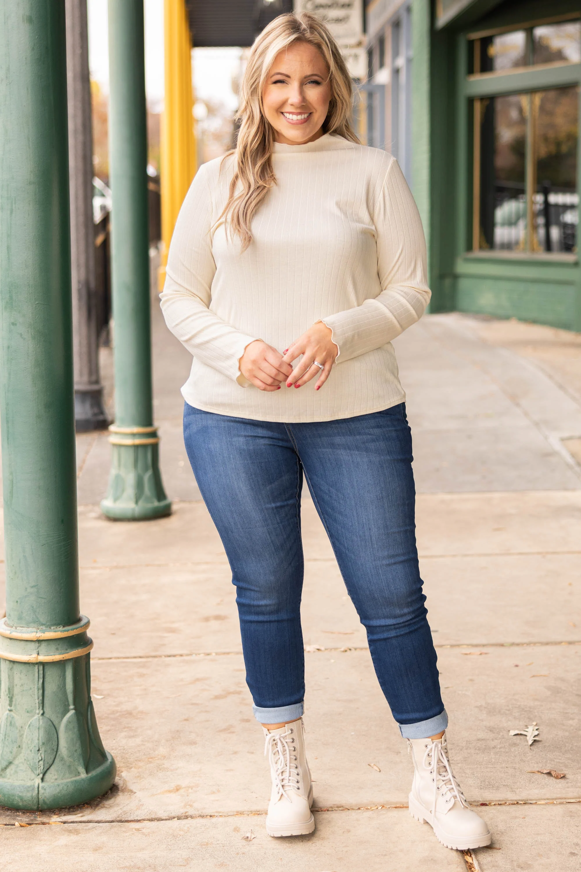 Going Going Gone Jeans, Dark Wash - Giverhouse