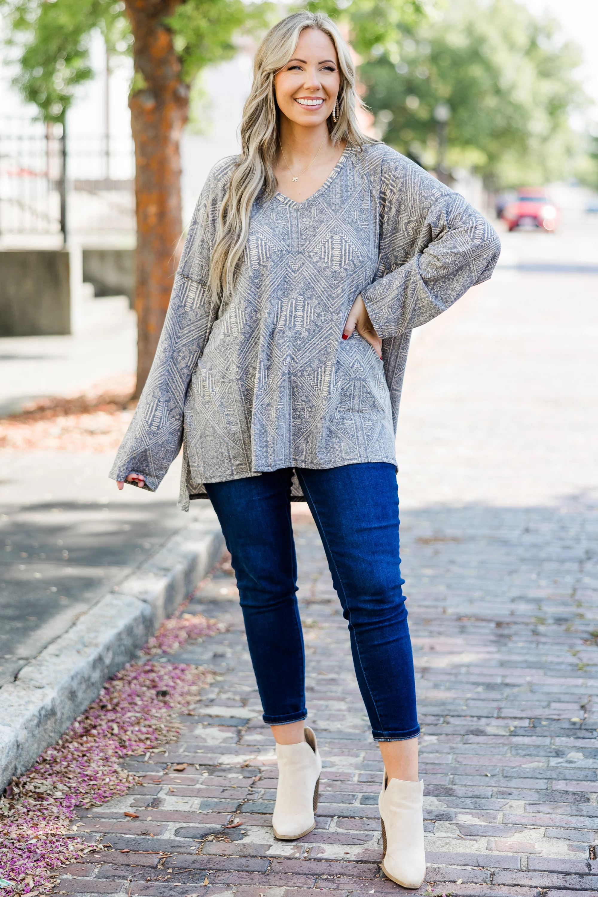 Full Of Charm Top, Gray - Giverhouse