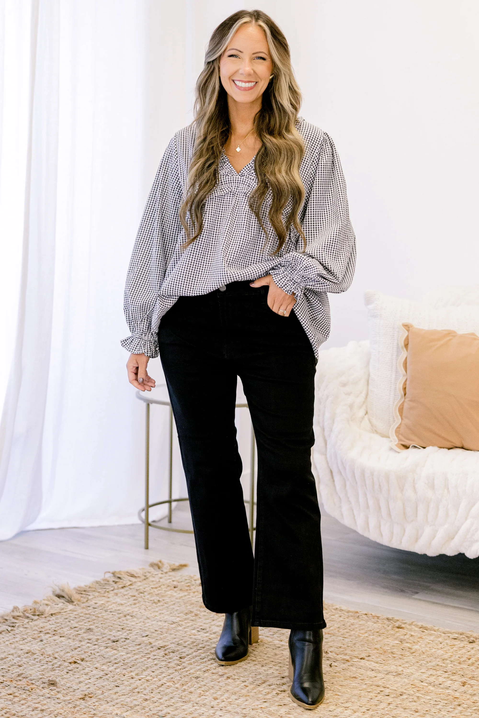 Under The Neon Moon Jeans, Black - Giverhouse