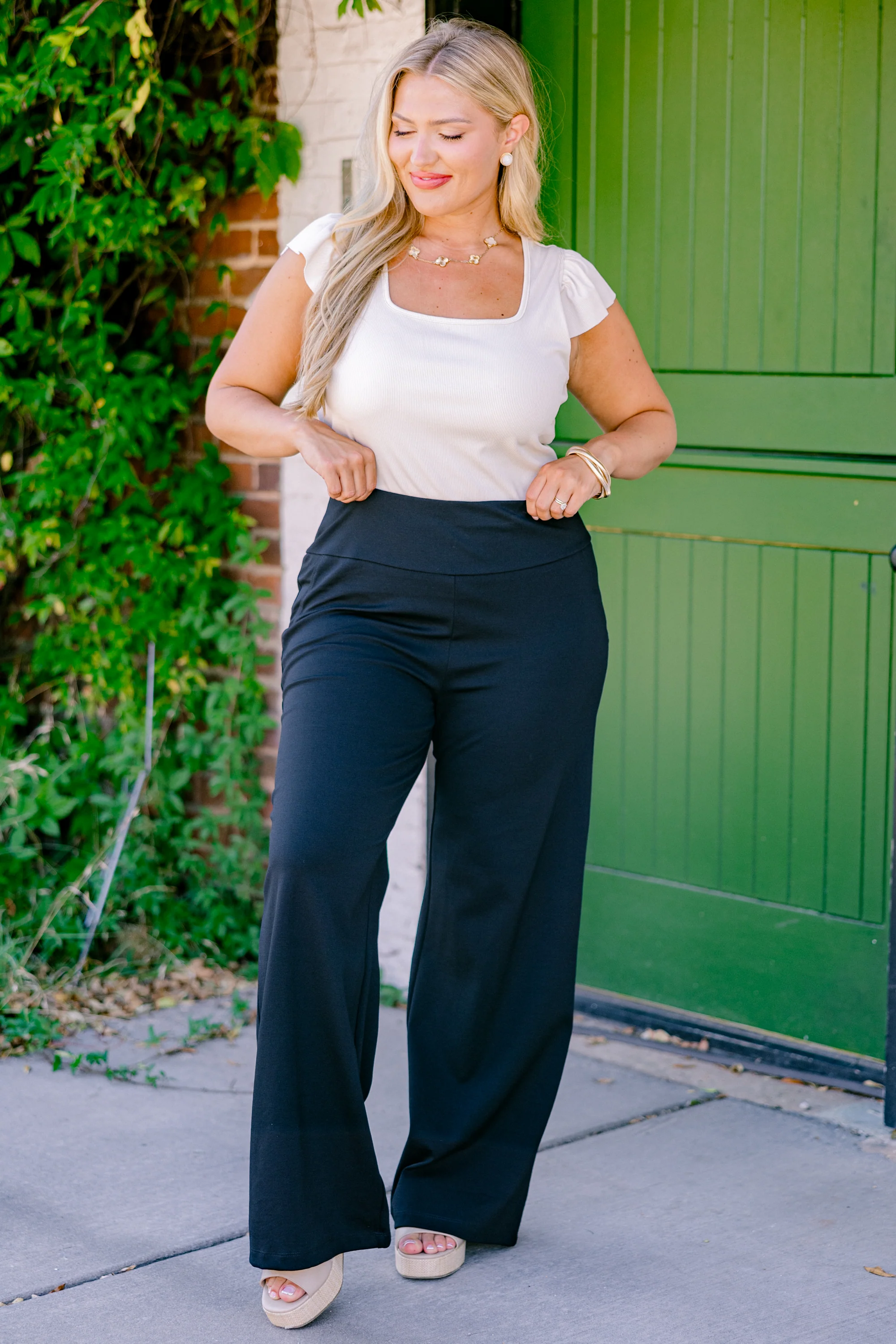 Highly Favored Pants, Black - Giverhouse