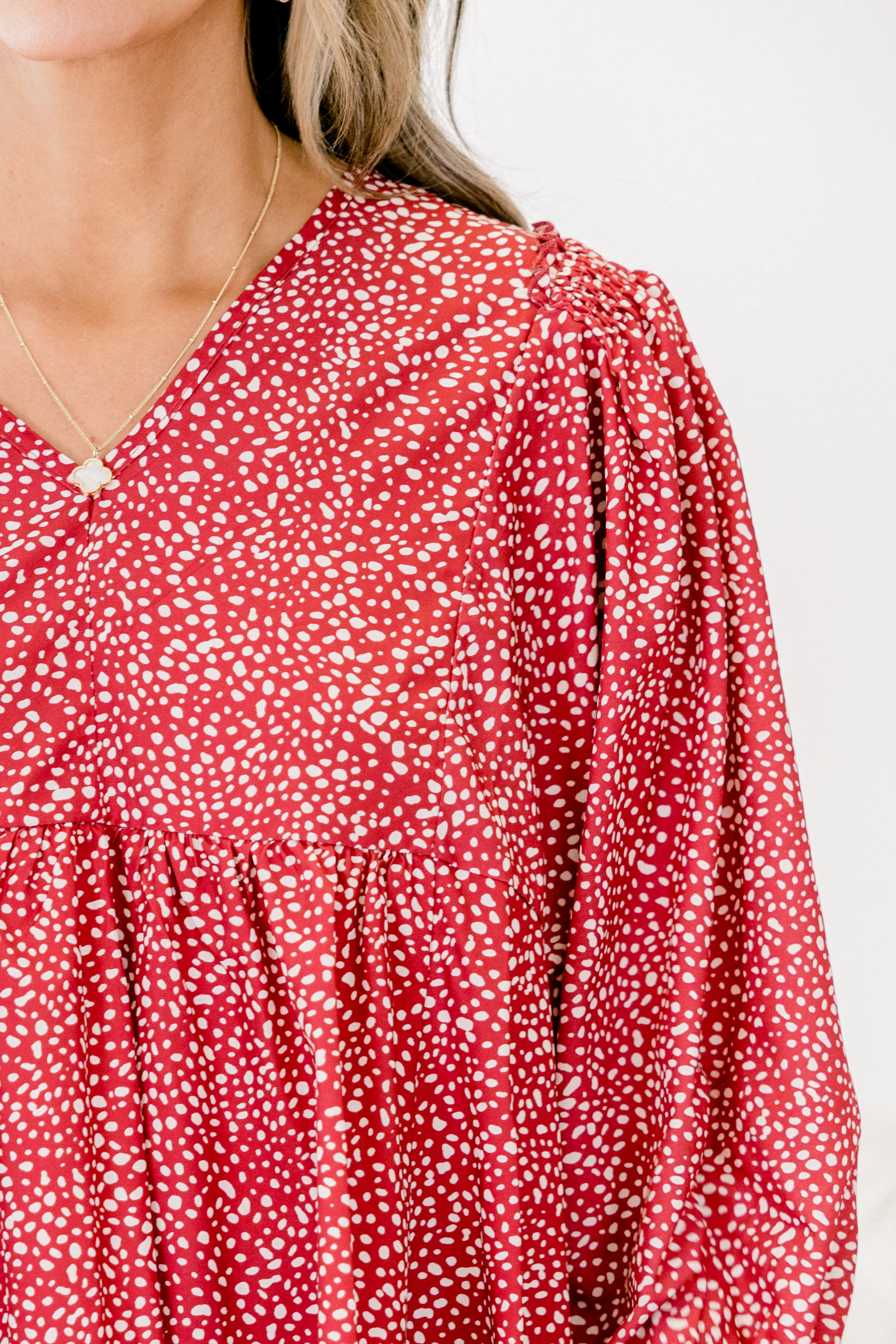 Looking For A Message Top, Red - Giverhouse