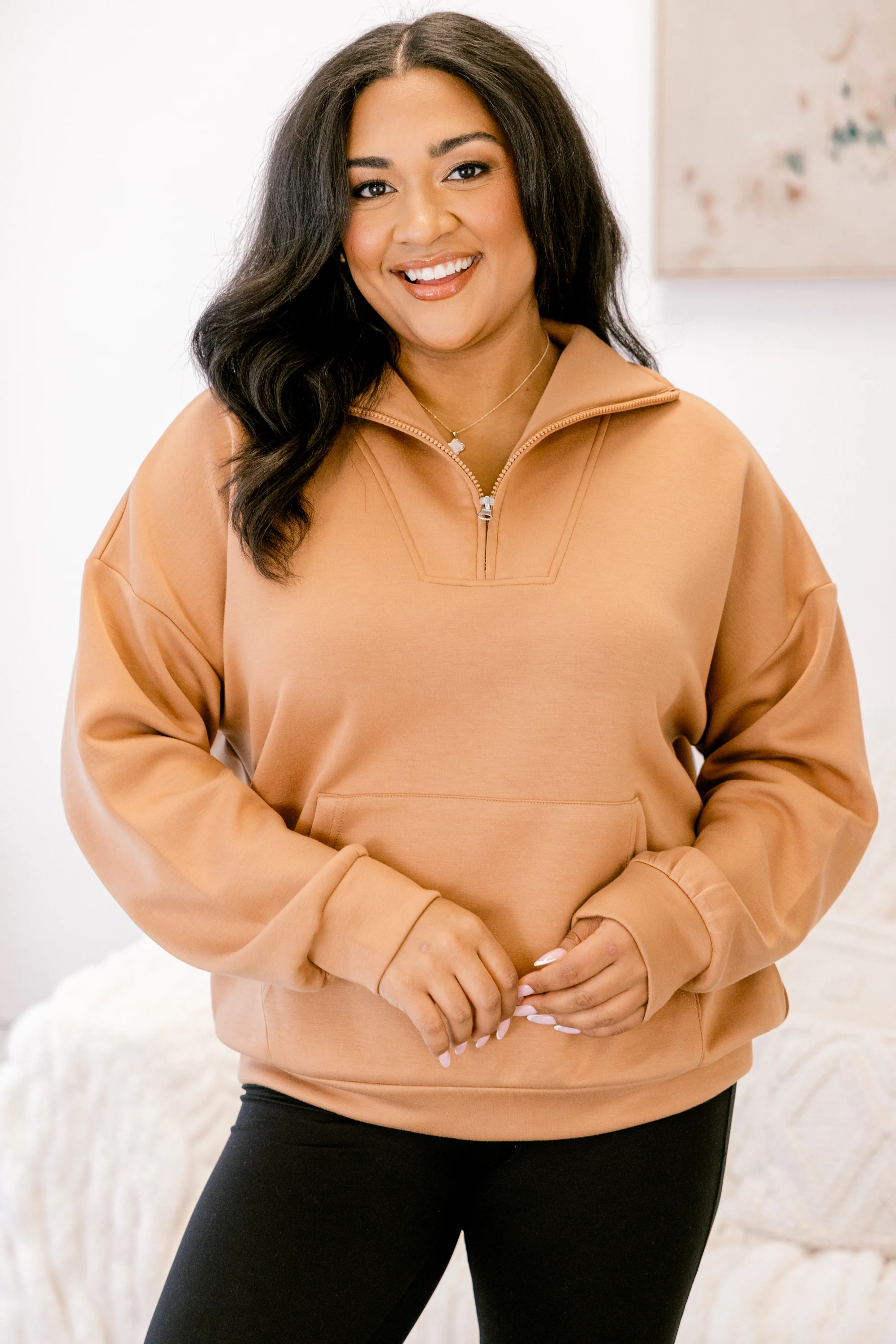 Sporty Chic Pullover, Khaki - Giverhouse