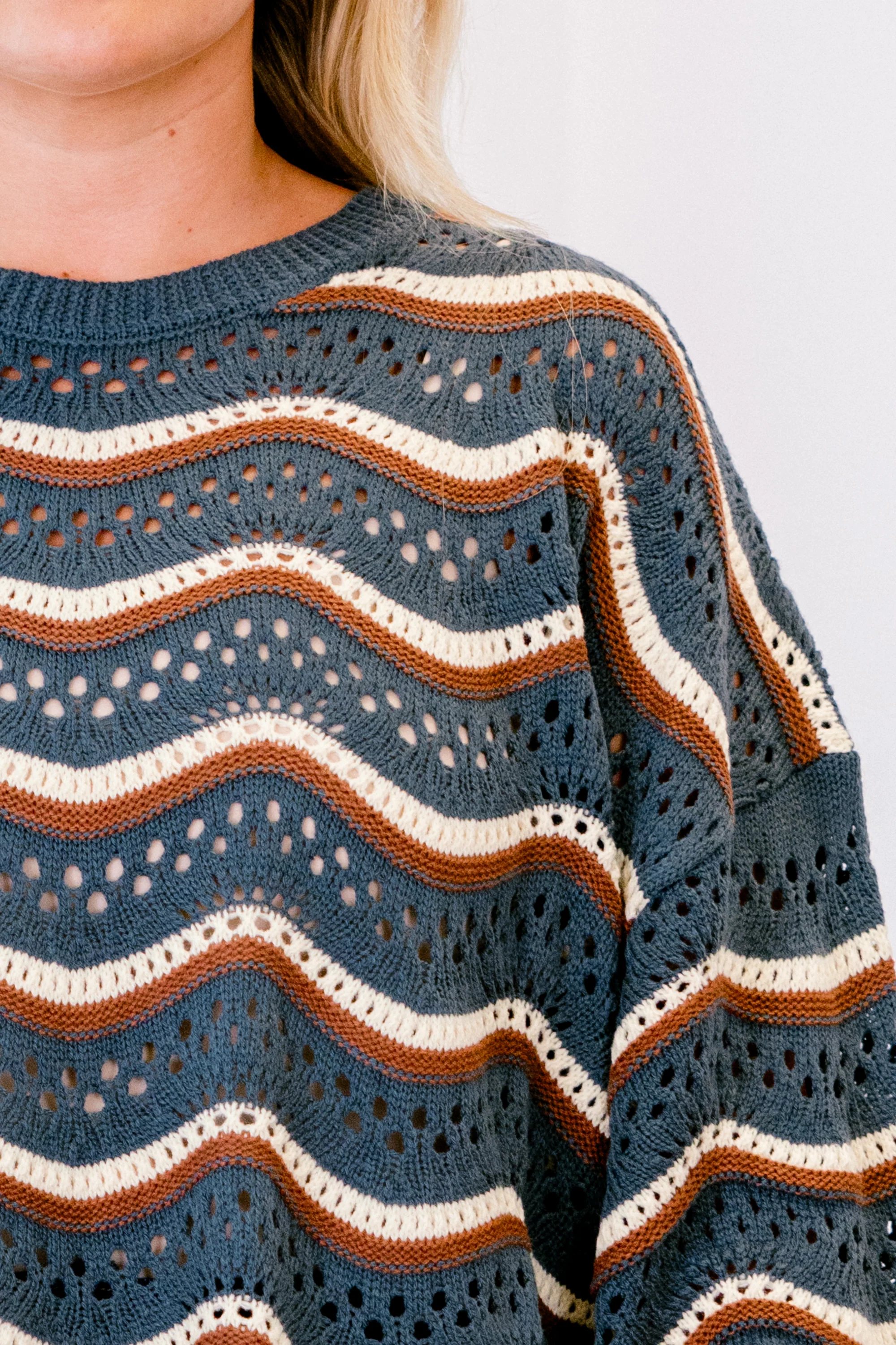 Wavy Comfort Sweater, Navy - Giverhouse