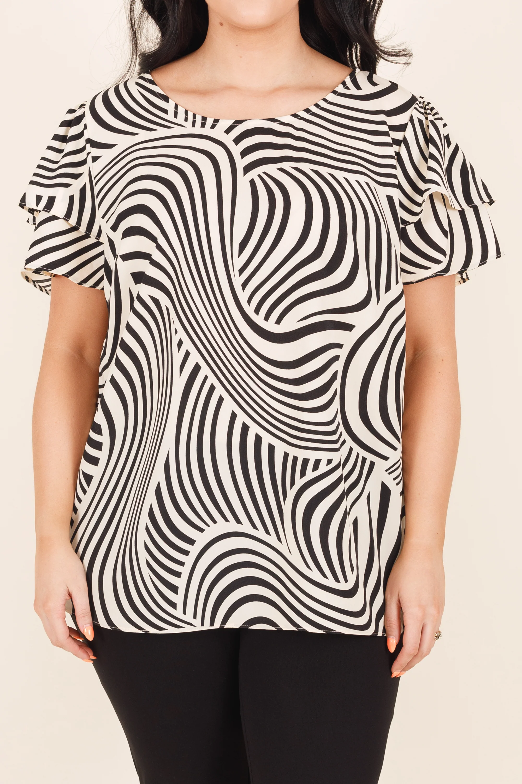 She's Wild Top, Black GEO - Giverhouse