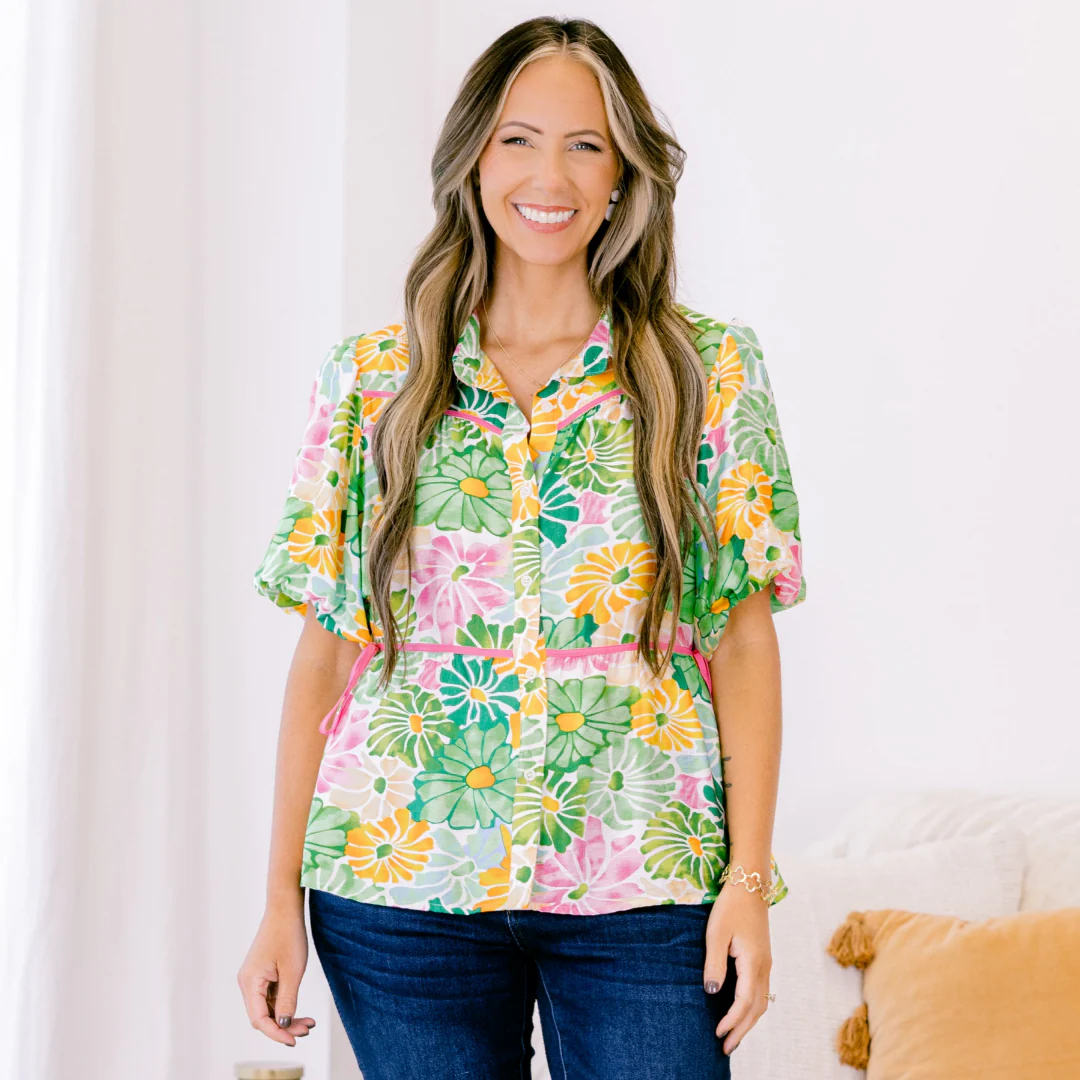 Counting Blossoms Top, Green Floral - Giverhouse
