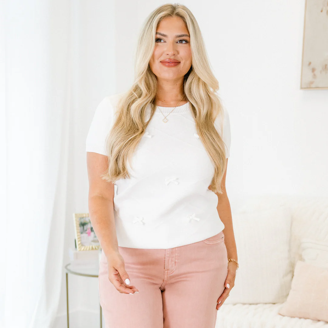 Take One Look Sweater, White - Giverhouse