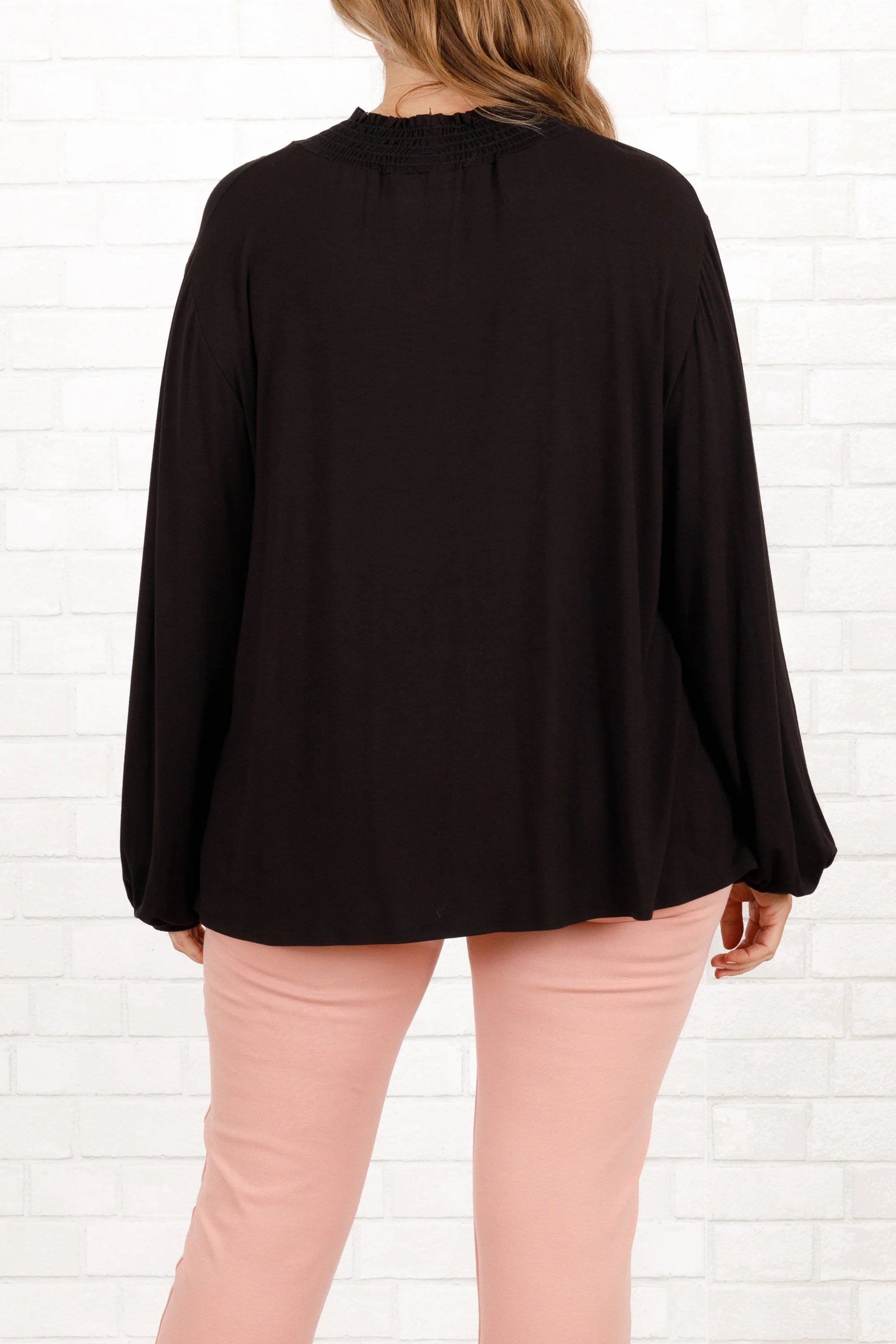 She Don't Like The Lights Top, Black - Giverhouse