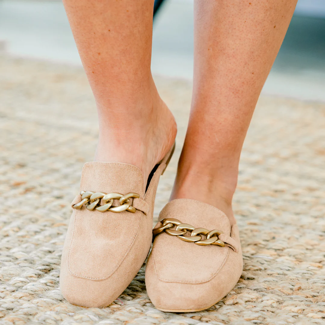 Corky's: Be Right Here Mules, Camel - Giverhouse