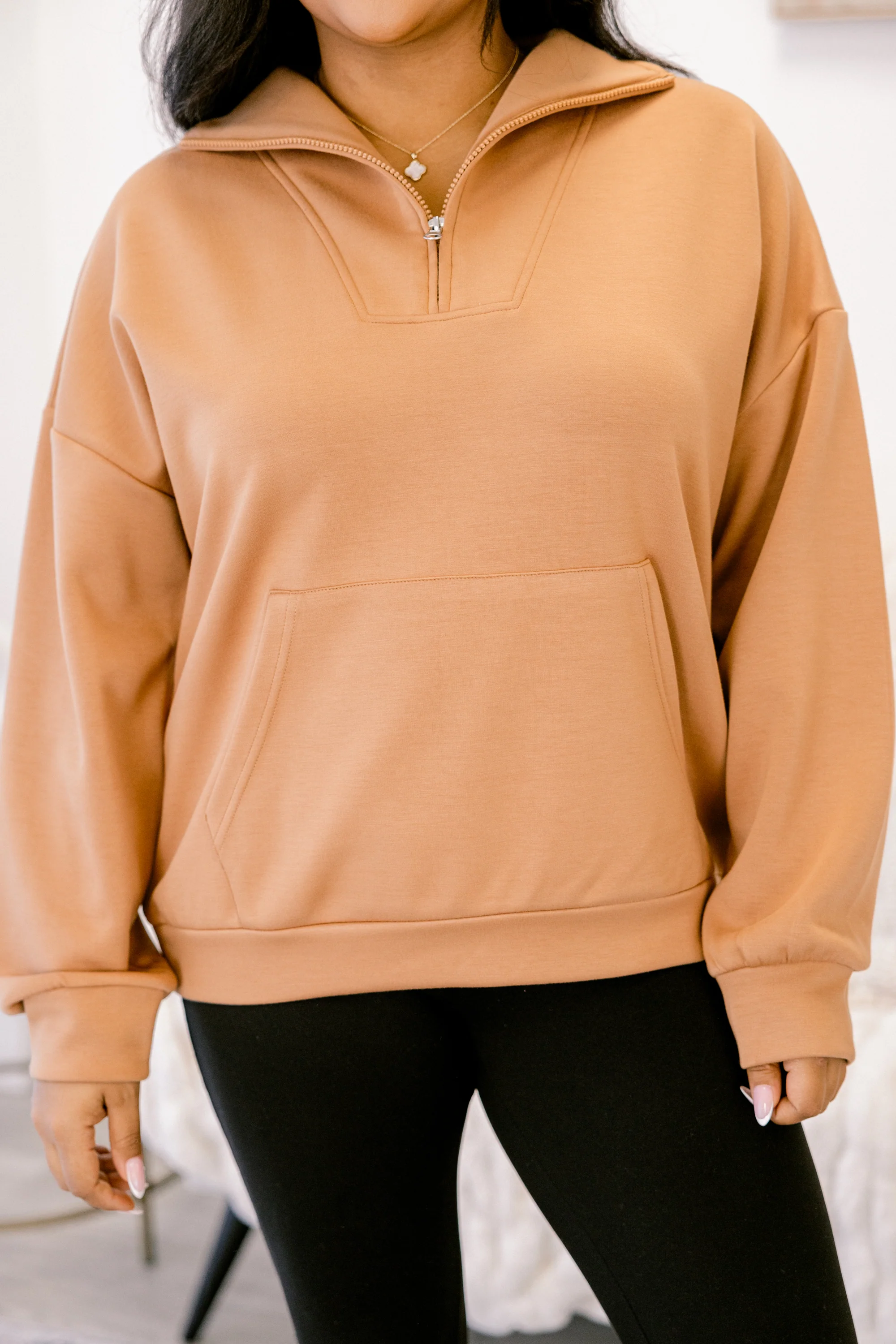 Sporty Chic Pullover, Khaki - Giverhouse