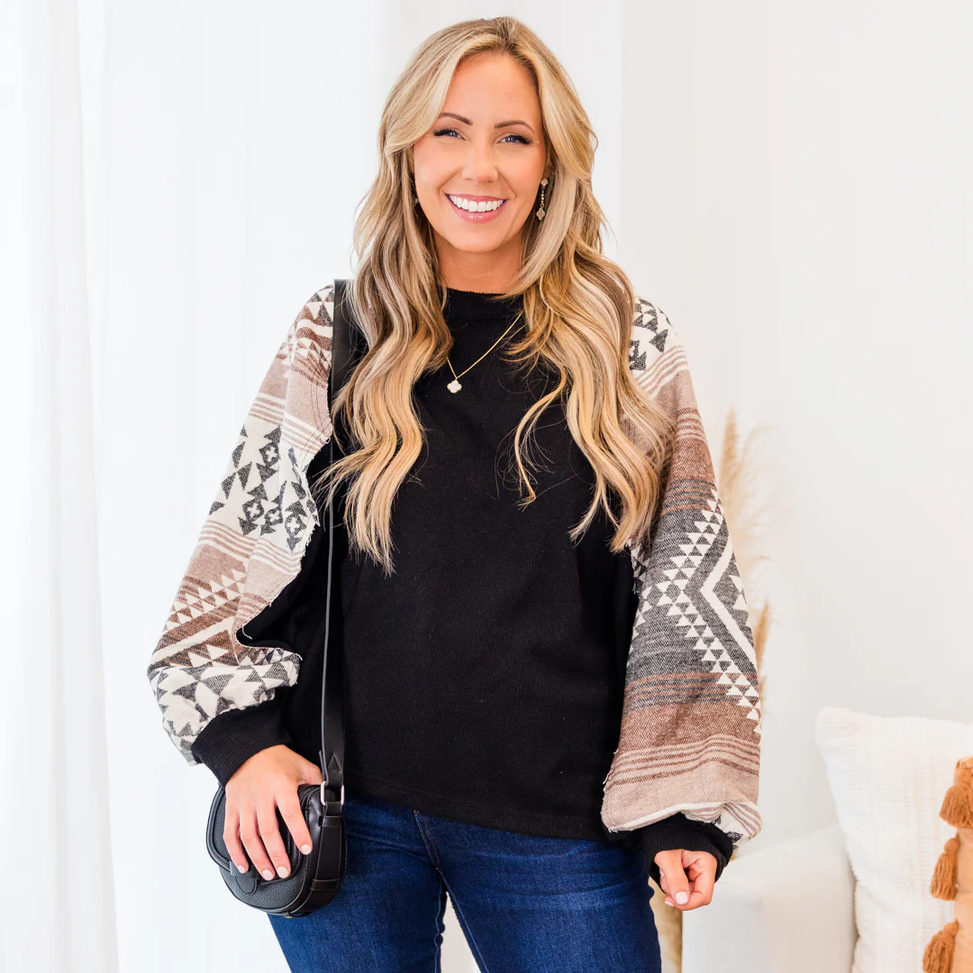 Meet At The Market Top, Black - Giverhouse