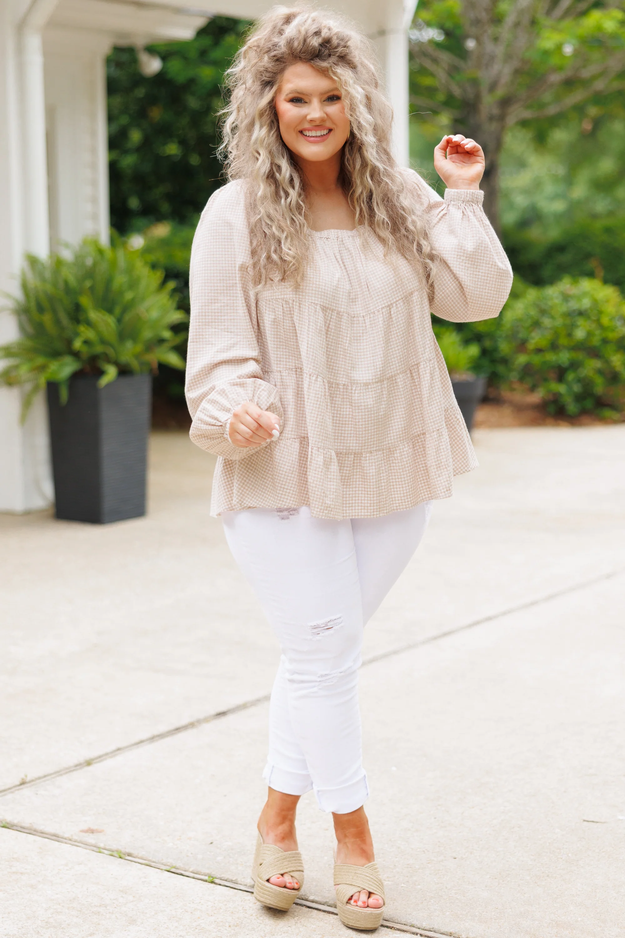 Shape Of Us Top, Taupe - Giverhouse