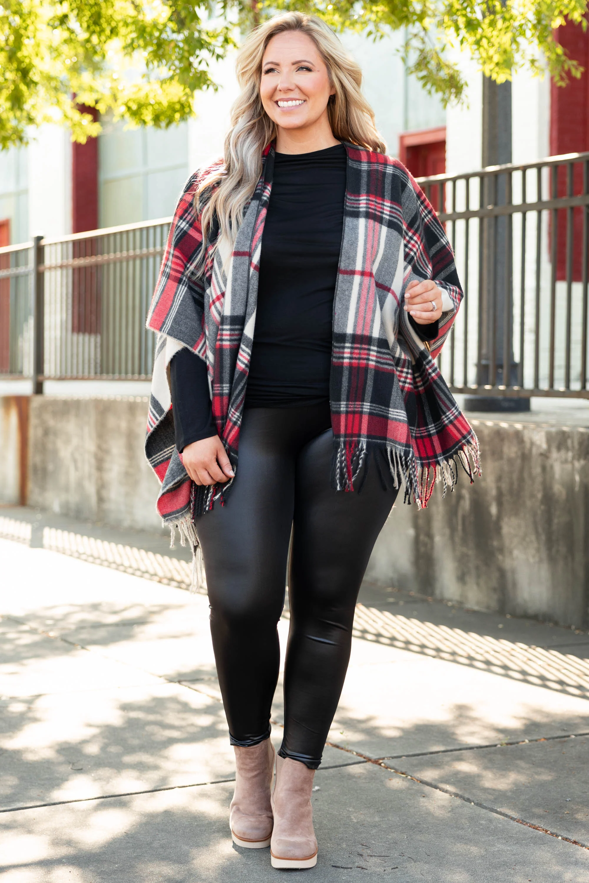 The Overlook Poncho, Red - Giverhouse