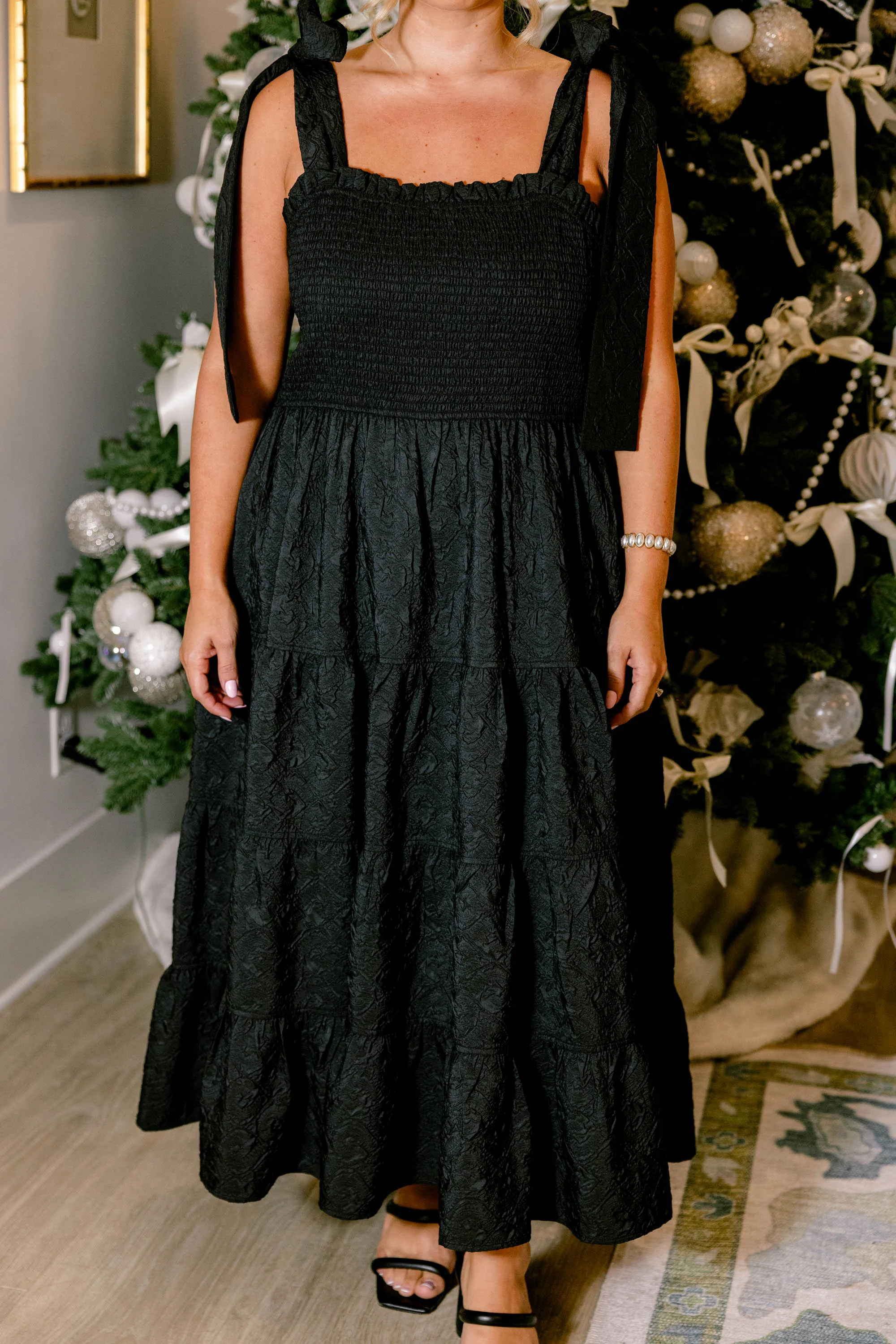 Isn't She Something Dress, Black - Giverhouse