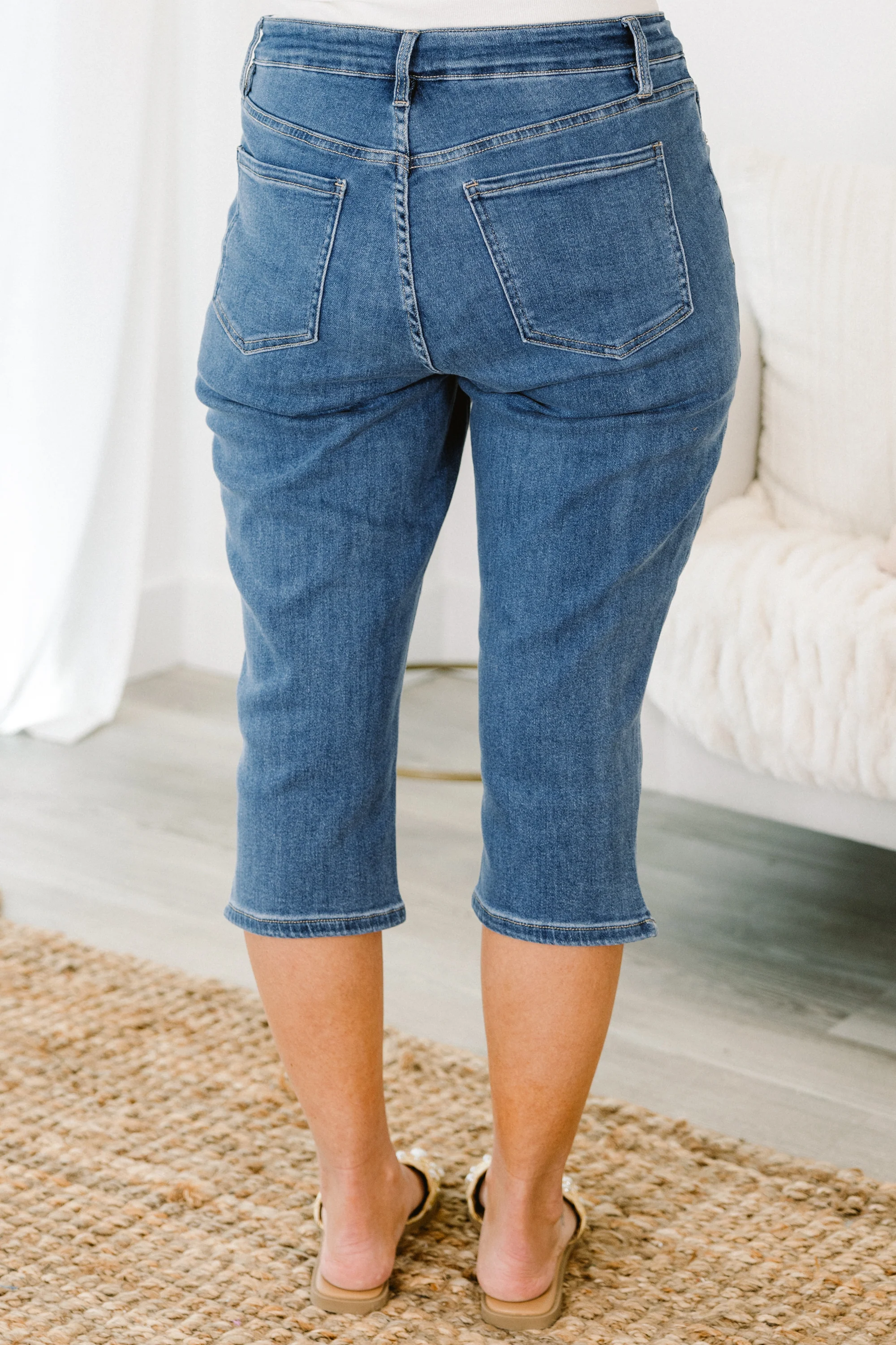 Something Like That Capris, Dark Indigo - Giverhouse